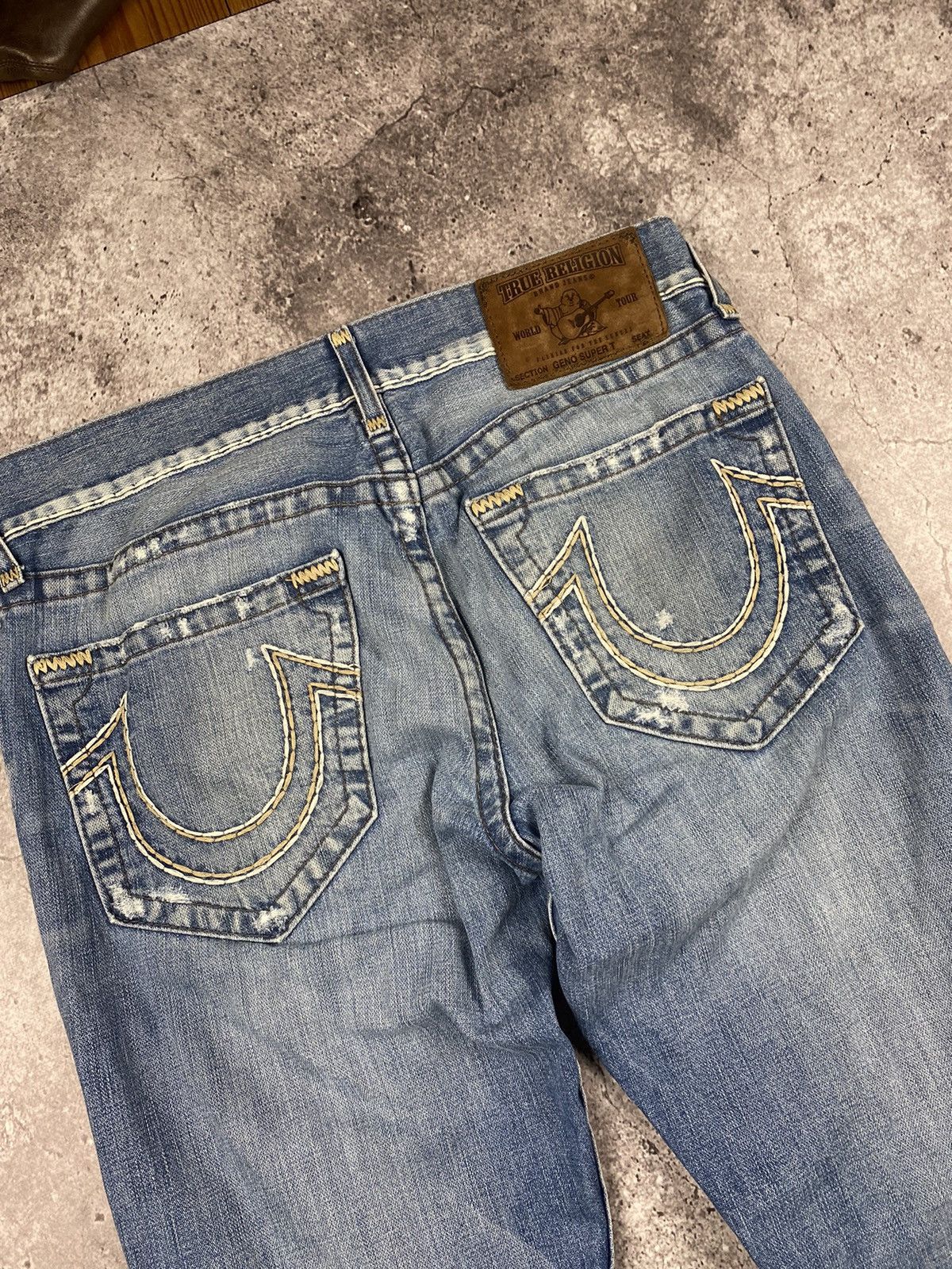 Japanese Brand × True Religion × Vintage Crazy Vintage Y2K True Religion Faded Distressed Baggy Jeans Size US 31 - 14 Thumbnail