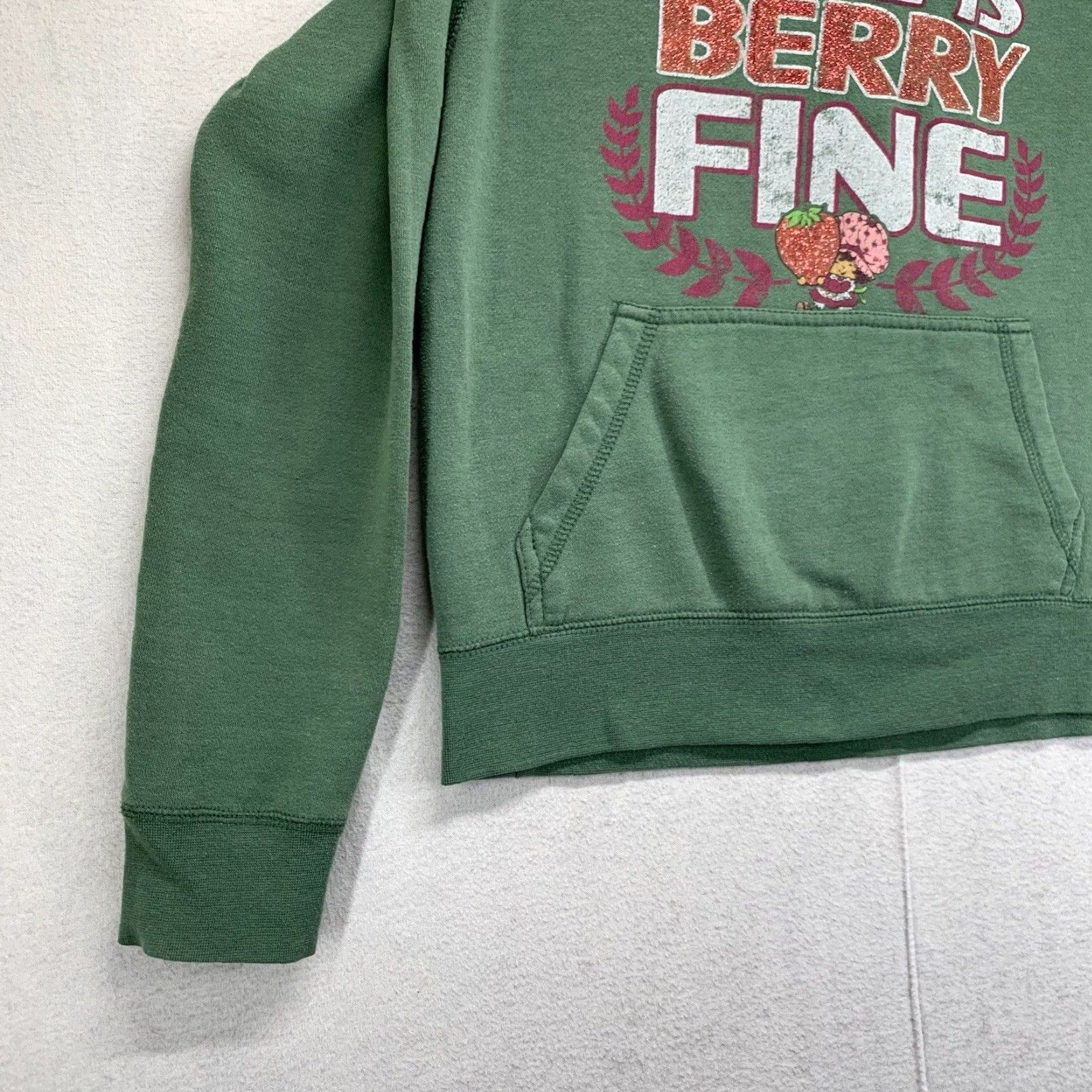 Vintage VINTAGE Strawberry Shortcake Hoodie Pullover Women's Medium Green 90s Cartoon Activewear Size M / US 6-8 / IT 42-44 - 2 Thumbnail