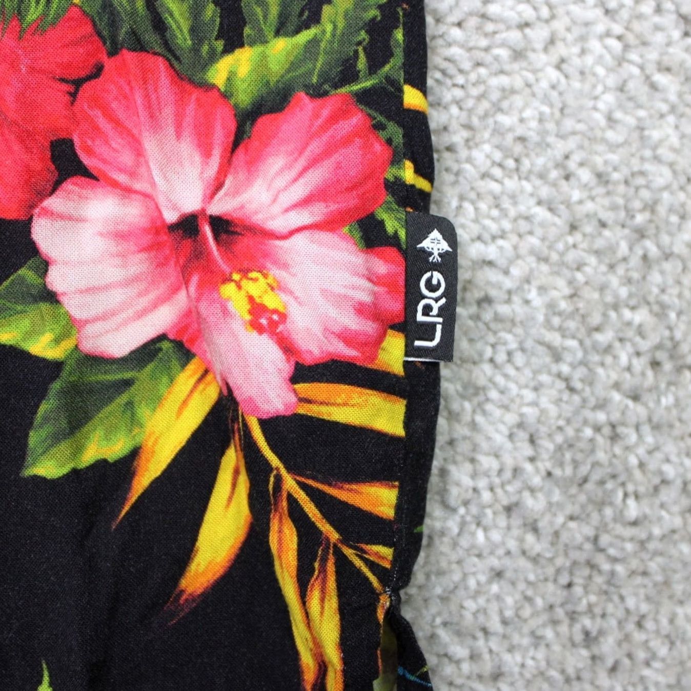 Vintage LRG Shirt Men XL Black Hawaiian Skeleton Hula Graphic Print S/S Crew Neck T-Shirt Limited Size US XL / EU 56 / 4 - 7 Thumbnail