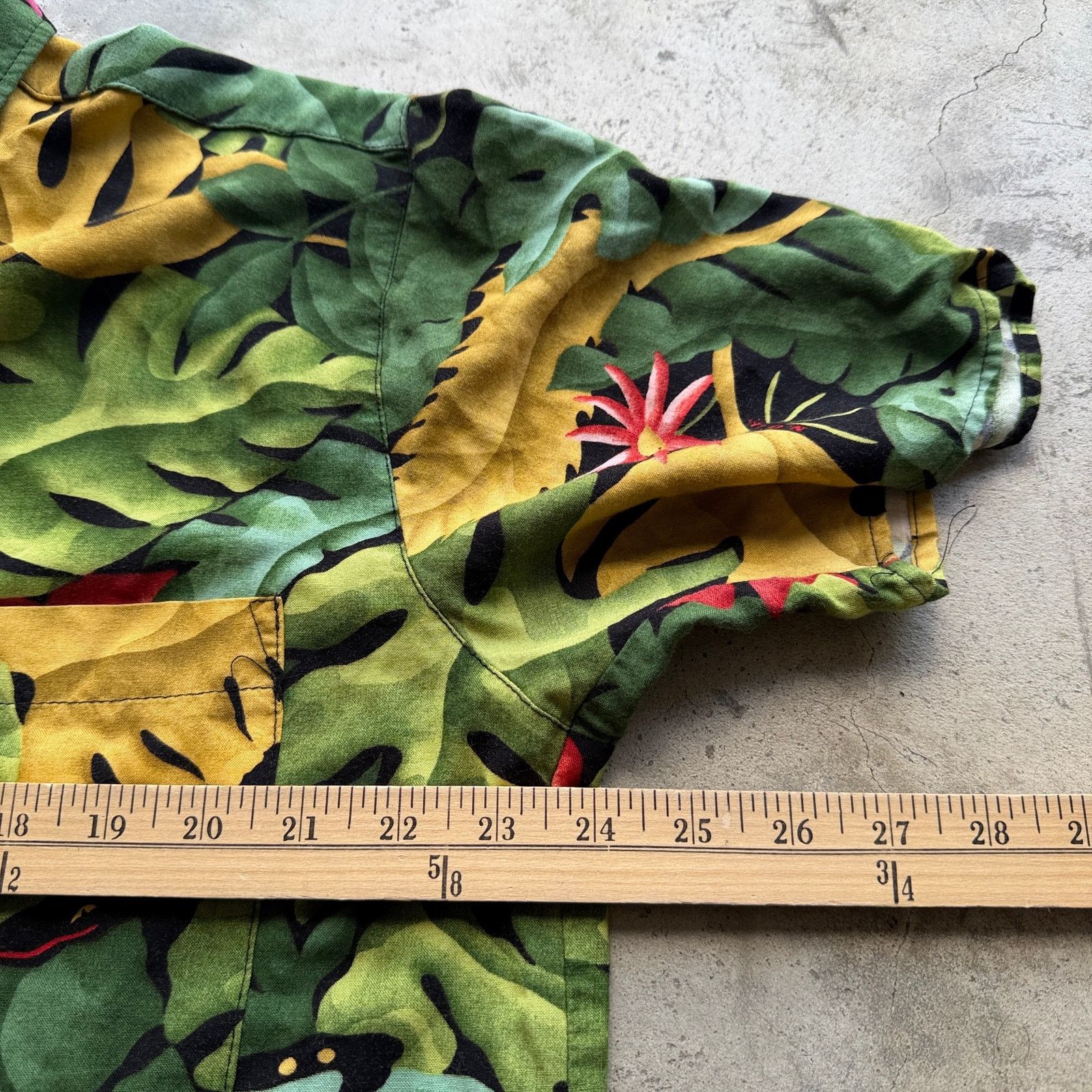 Other Vintage BayouWear Crocodile Jazz Hawaiian Rayon Shirt Size US L / EU 52-54 / 3 - 7 Thumbnail