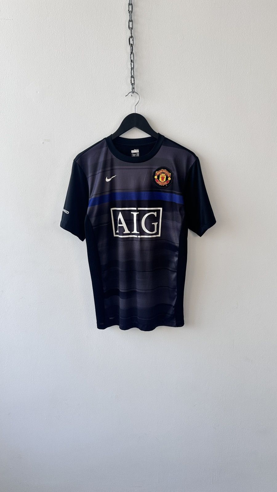 Nike Manchester United 2009-2010 Training Shirt Nike Jersey M Size US M / EU 48-50 / 2 - 1 Thumbnail