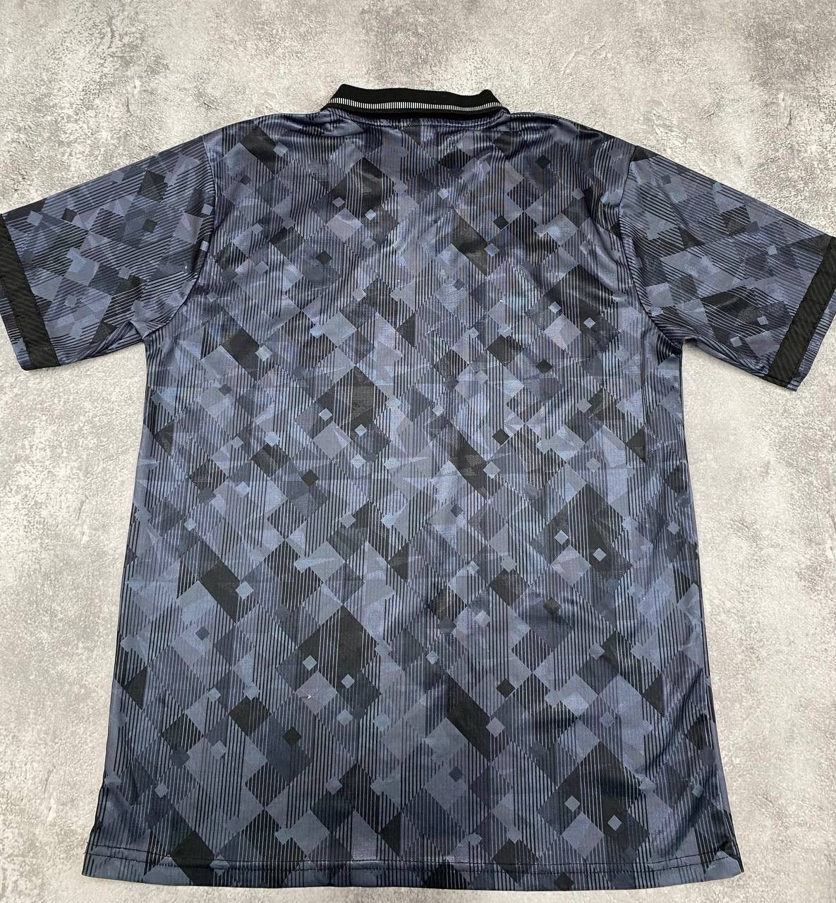 Umbro Umbro Men Polyester England 1990 Third Shirt Retro Blue Size US L / EU 52-54 / 3 - 6 Thumbnail