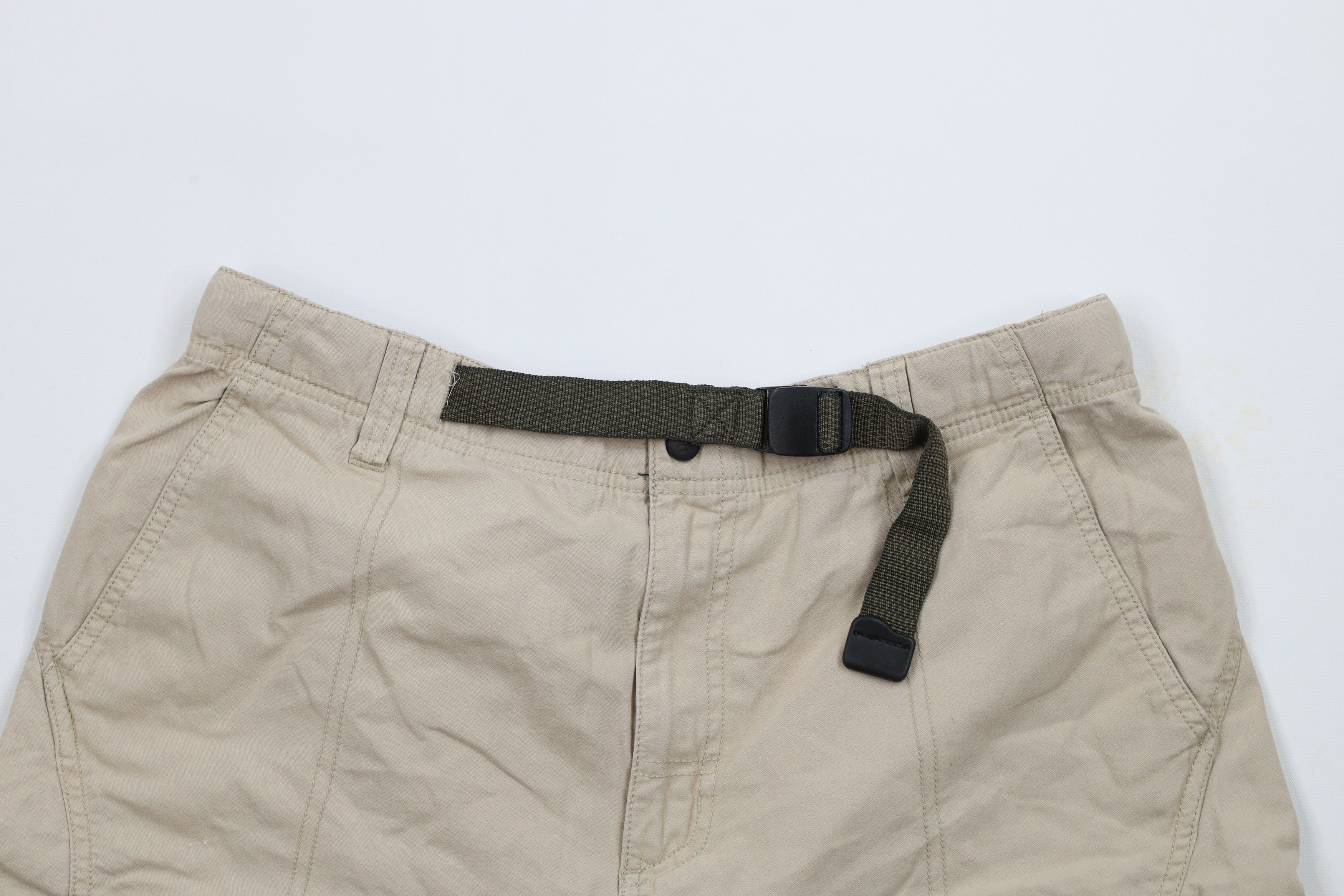 Columbia × Vintage Vintage Columbia Belted Above Knee Cargo Shorts Beige Khaki Size US 34 / EU 50 - 2 Thumbnail