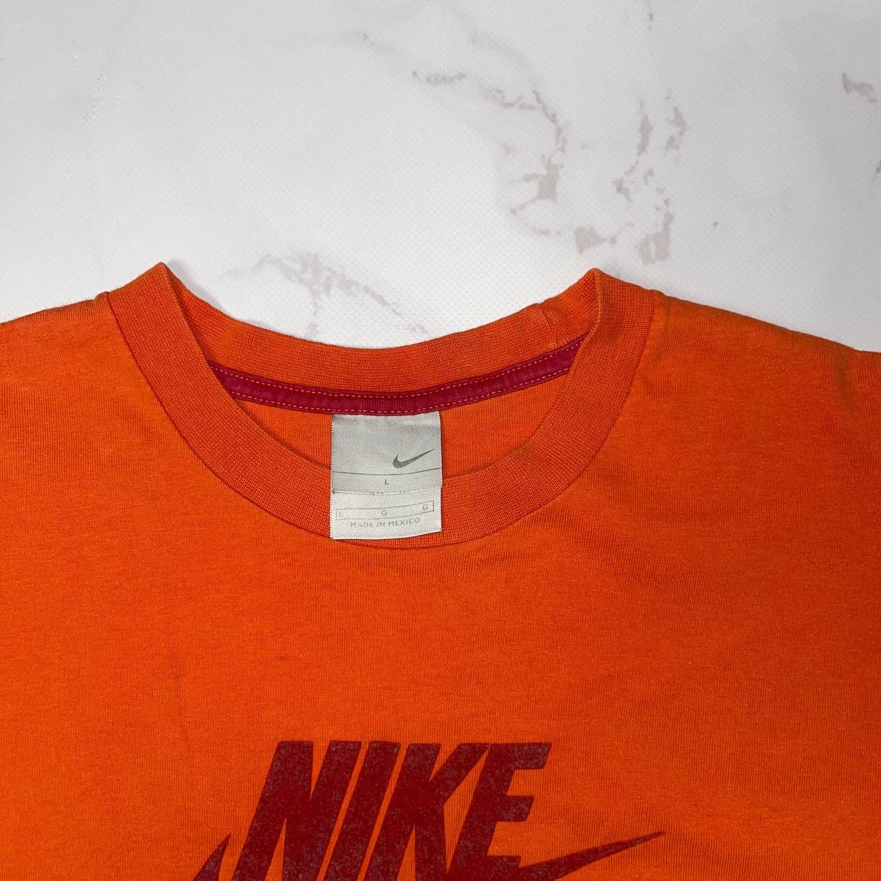 Nike Nike × Vintage Vintage Nike Big Logo T-Shirt L Size Size US L / EU 52-54 / 3 - 9 Thumbnail