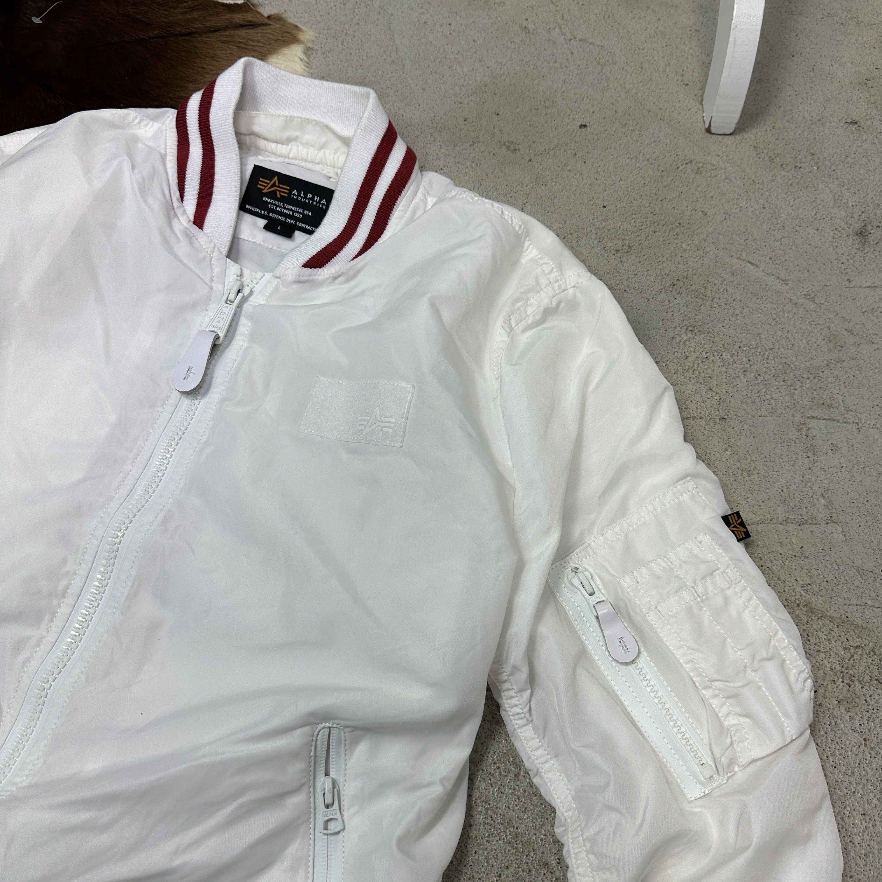 Alpha Industries Vintage Casual Streetwear Alpha Industries Bomber Jacket 00s Size US L / EU 52-54 / 3 - 3 Thumbnail