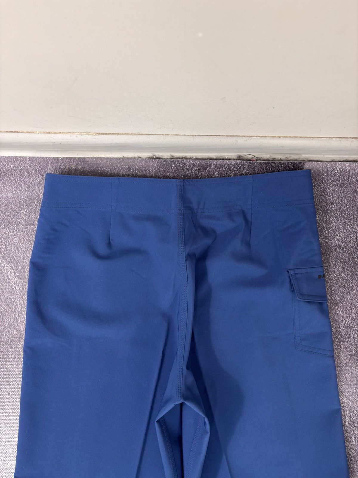 Oakley Oakley Kana 21 Boardshort NWT Men’s Dark Blue Swim Shorts Size US 30 / EU 46 - 21 Thumbnail