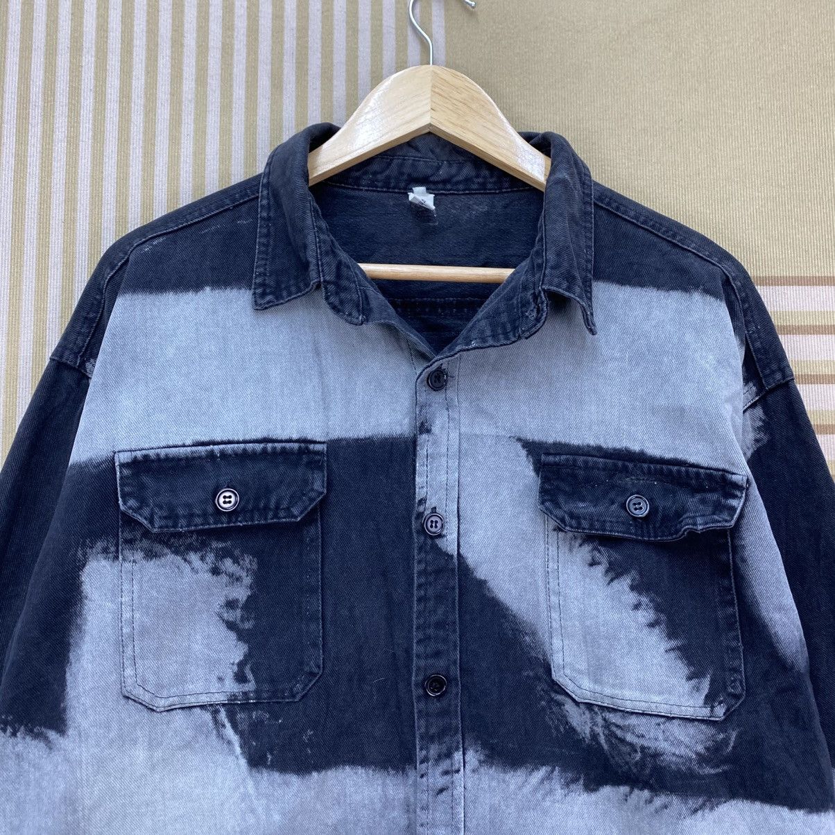 Japanese Brand 🫶Vintage Japanese Brand Denim Shirt Dual Pocket Stonewash Size US M / EU 48-50 / 2 - 3 Thumbnail