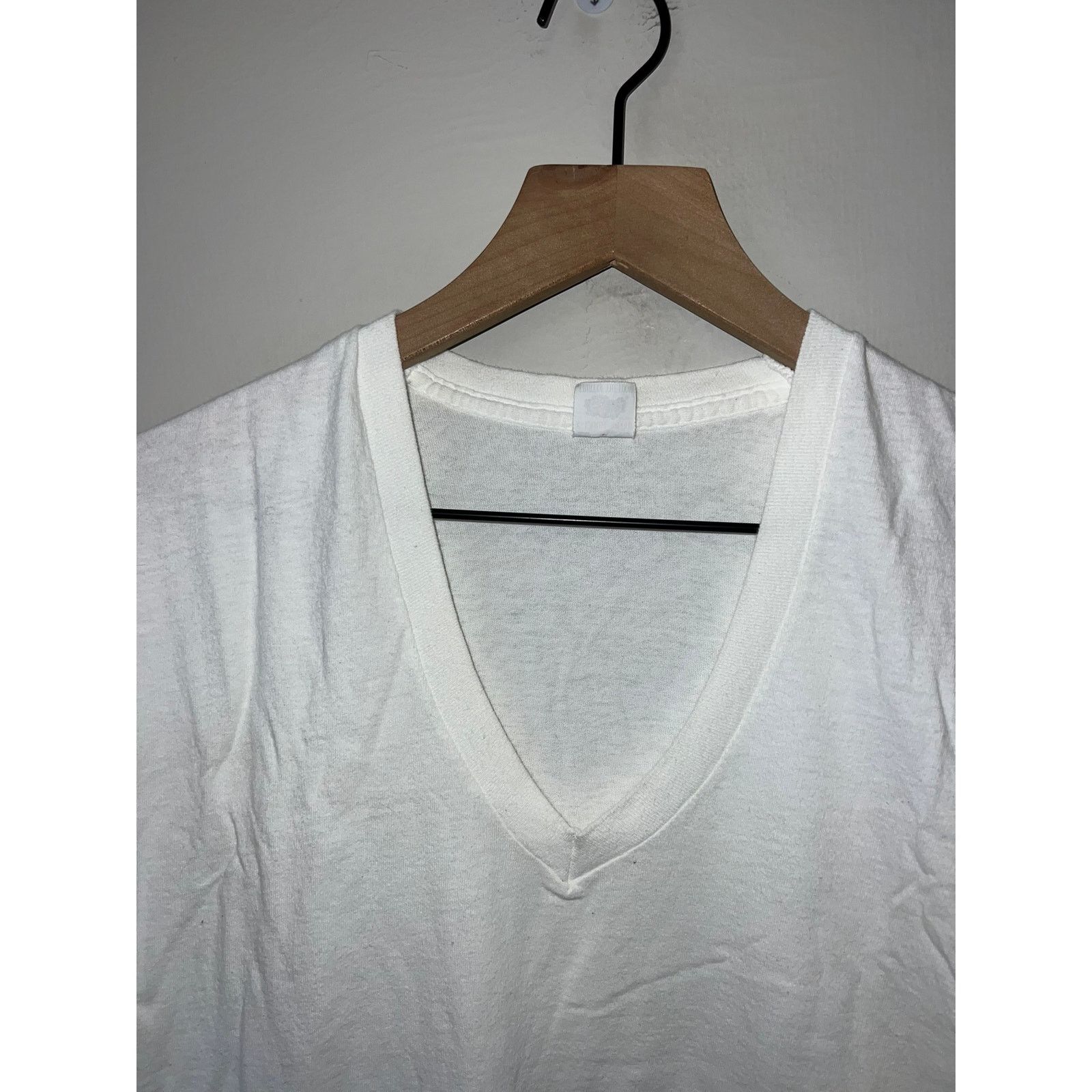 Fruit Of The Loom 1980s Fruit Of The Loom V Neck V-Neck White Blank Shirt L Size US L / EU 52-54 / 3 - 3 Thumbnail