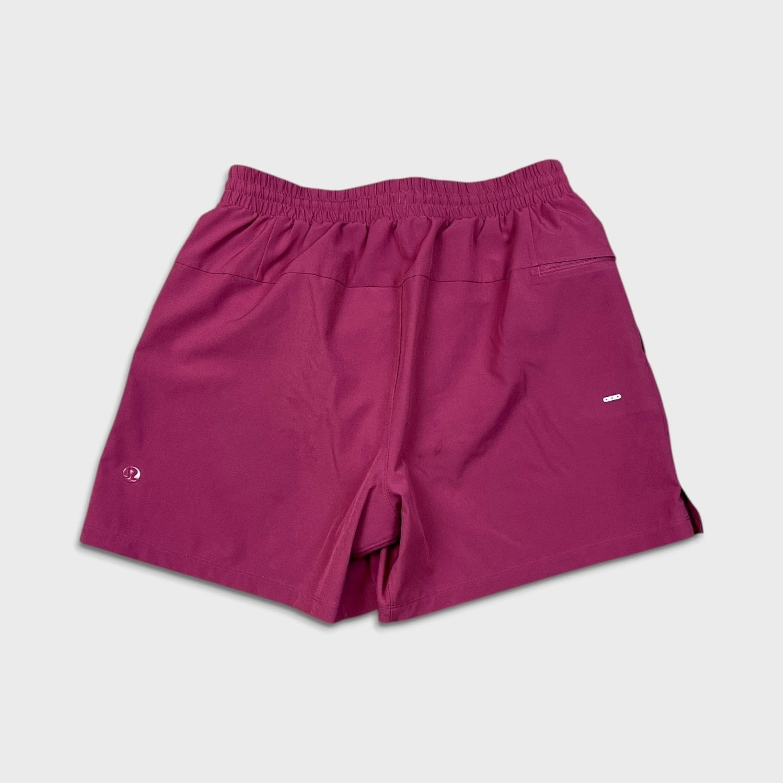 Lululemon Lululemon Pool Short 5" Lined Small Pocketed Athletic Trunks Size US 28 / EU 44 - 3 Thumbnail