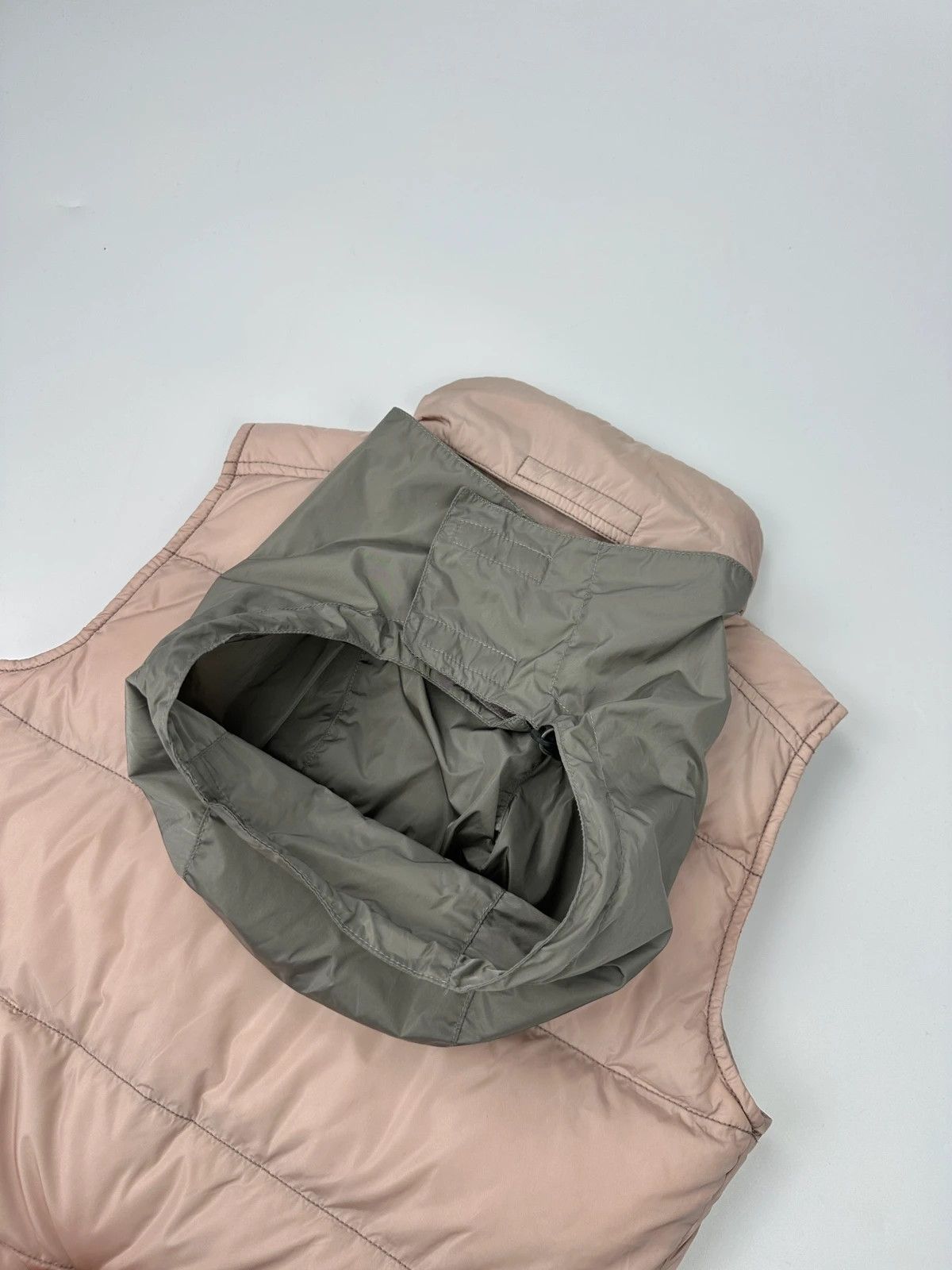 Prada Prada Sport 00s Pink SleevesLess Puffer Vest Down Jacket Size L / US 10 / IT 46 - 8 Thumbnail