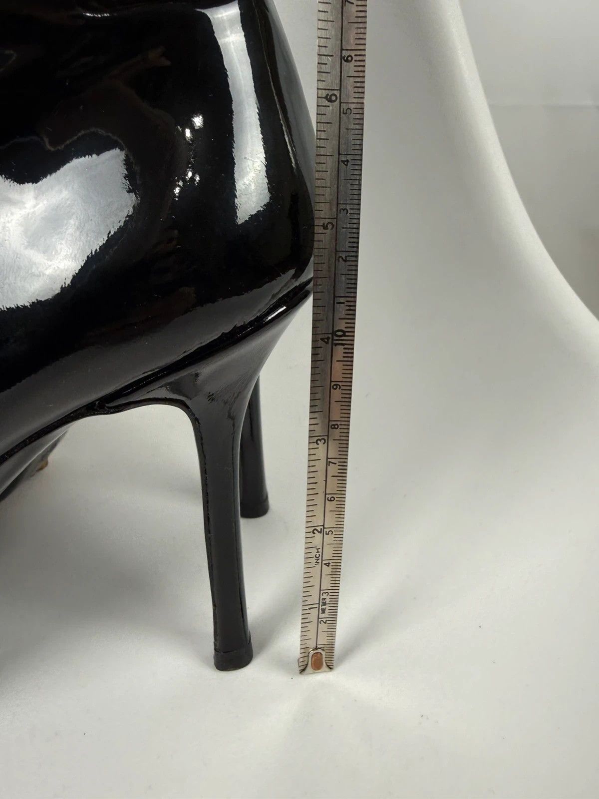 Yves Saint Laurent Yves Saint Laurent Patent Leather Boots size 39.5 Size US 9.5 / IT 39.5 - 13 Thumbnail