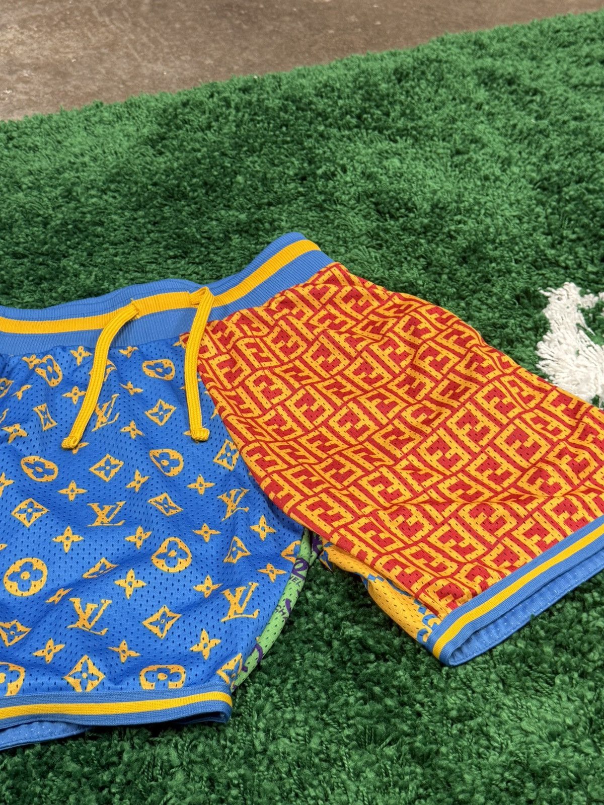 Market Chinatown Market Mesh Secret Club Basketball Shorts Small Size US 30 / EU 46 - 3 Thumbnail