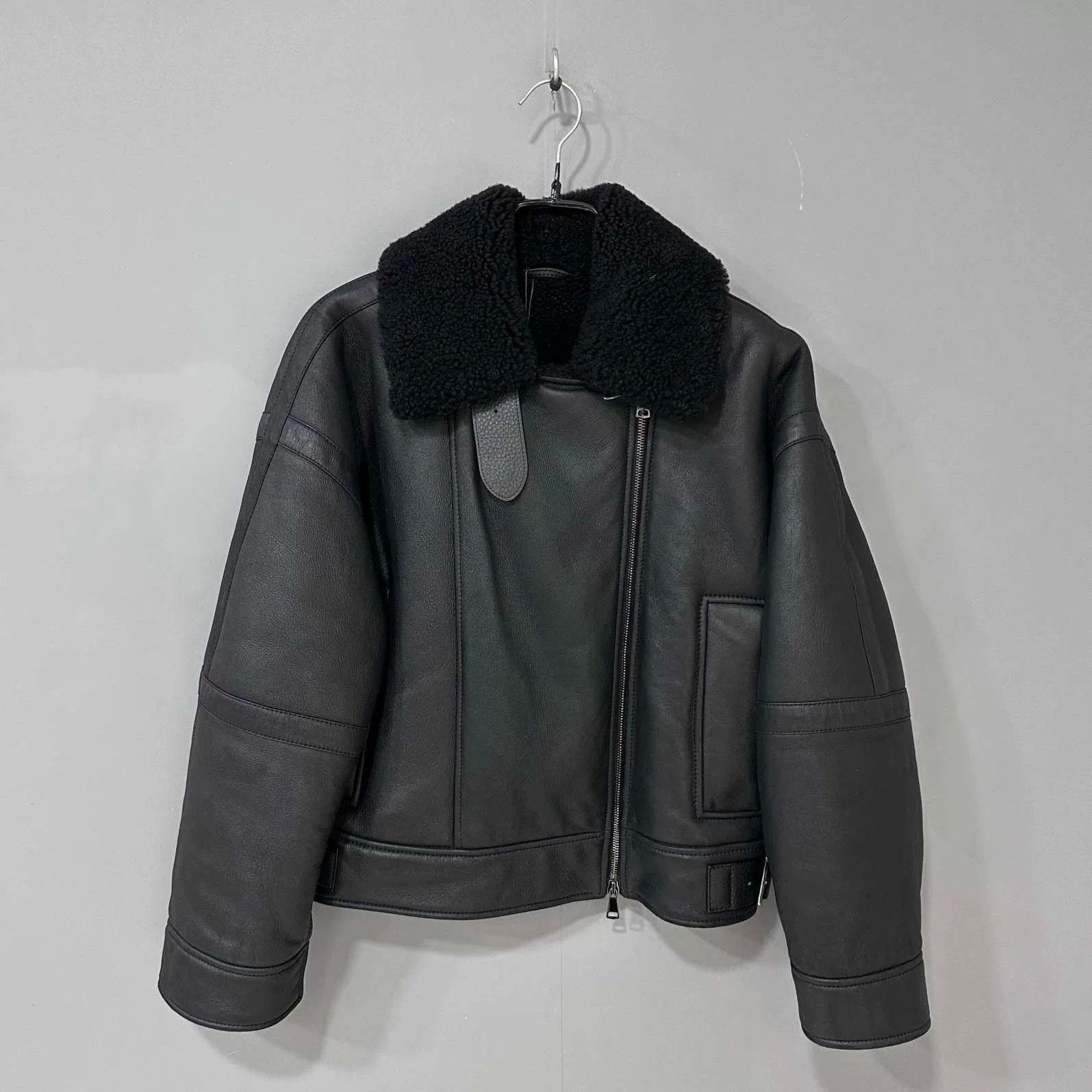 Max Mara black teddy coat by MaxMara Size US S / EU 44-46 / 1 - 1 Thumbnail