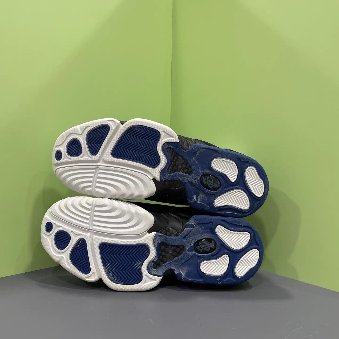 Nike Nike Air Penny 4 Basketball Shoes (Penny Hardaway) K15 Size US 9.5 / EU 42-43 - 8 Thumbnail