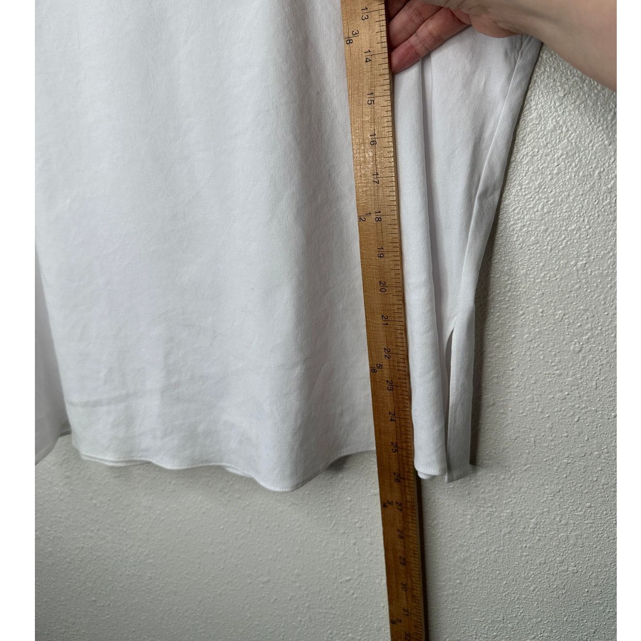 Vince Vince White Linen Round Neck Cap Sleeve Side Slit Tee Top L Size L / US 10 / IT 46 - 14 Thumbnail