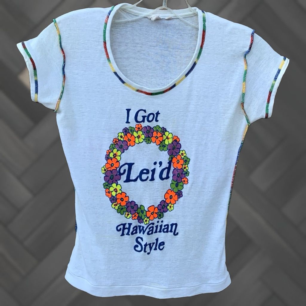 Rainbow VINTAGE I Got Leid Hawaiian Style Ladies T Shirt Neon Graphics Rainbow Stitching Size M / US 6-8 / IT 42-44 - 1 Thumbnail