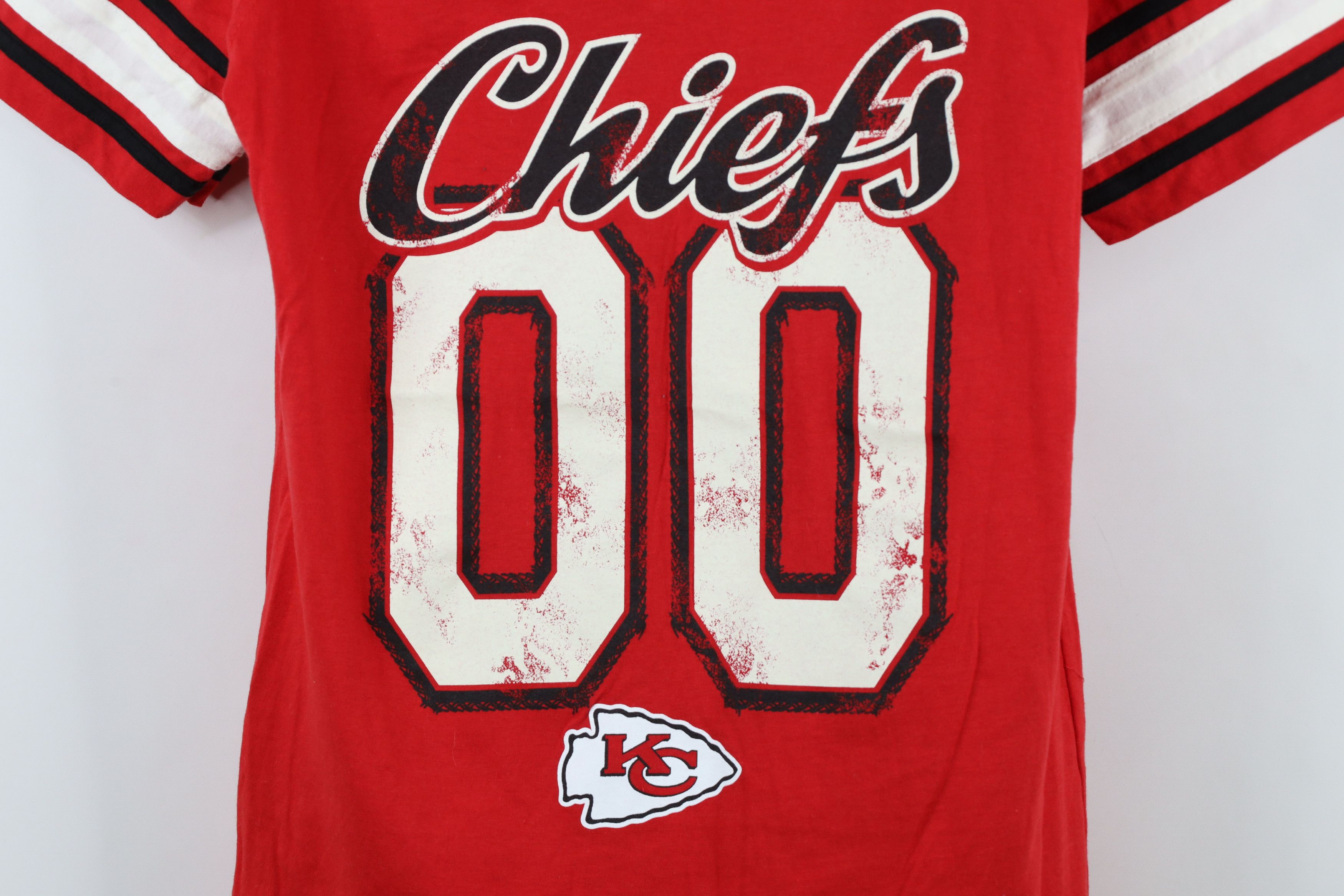 Vintage Y2K NFL Out T Swift Kansas City Chiefs Football T-Shirt Red Size M / US 6-8 / IT 42-44 - 4 Thumbnail