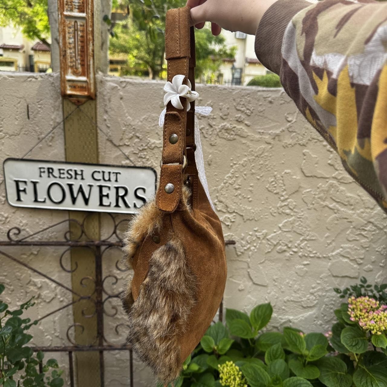 Lucky Brand Y2K Lucky Brand Fur Shoulder Bag Size ONE SIZE - 4 Thumbnail