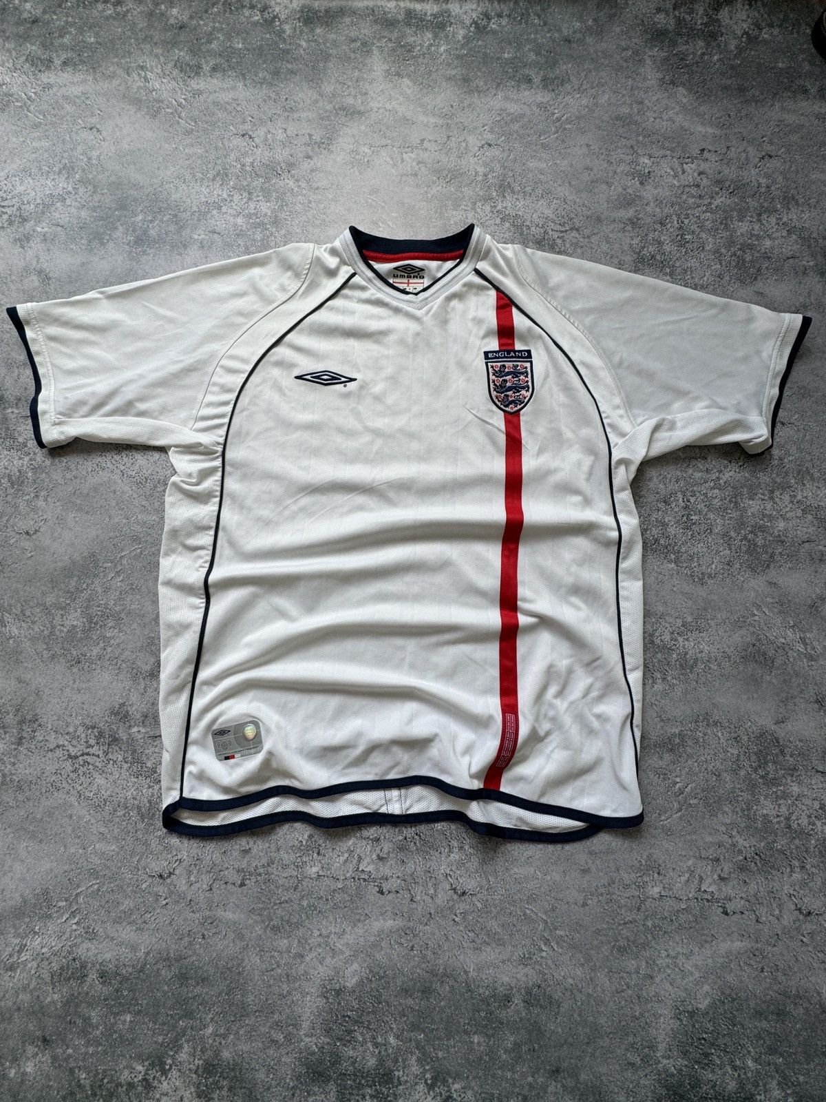 Umbro Vintage 2001-2003 Umbro England Home Jersey size L Size US L / EU 52-54 / 3 - 1 Thumbnail