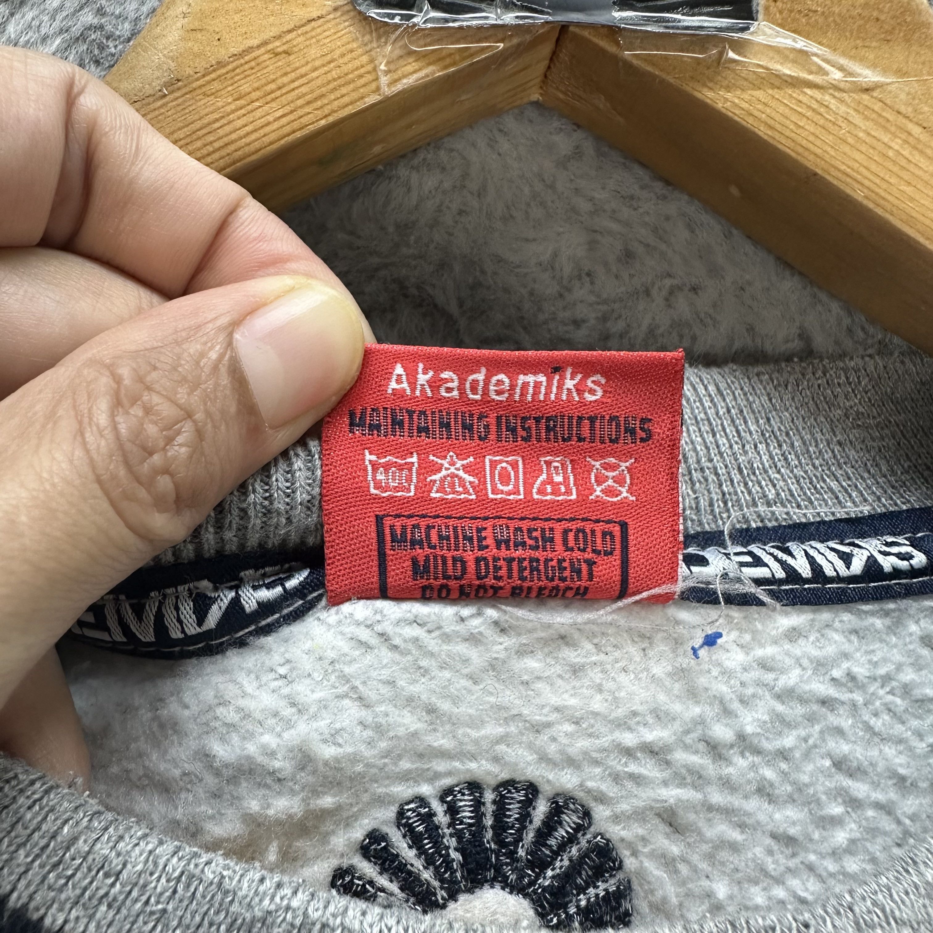 Akademiks AKADEMIKS BIG LOGO SWEATSHIRTS #7433-146 Size US XXL / EU 58 / 5 - 8 Thumbnail