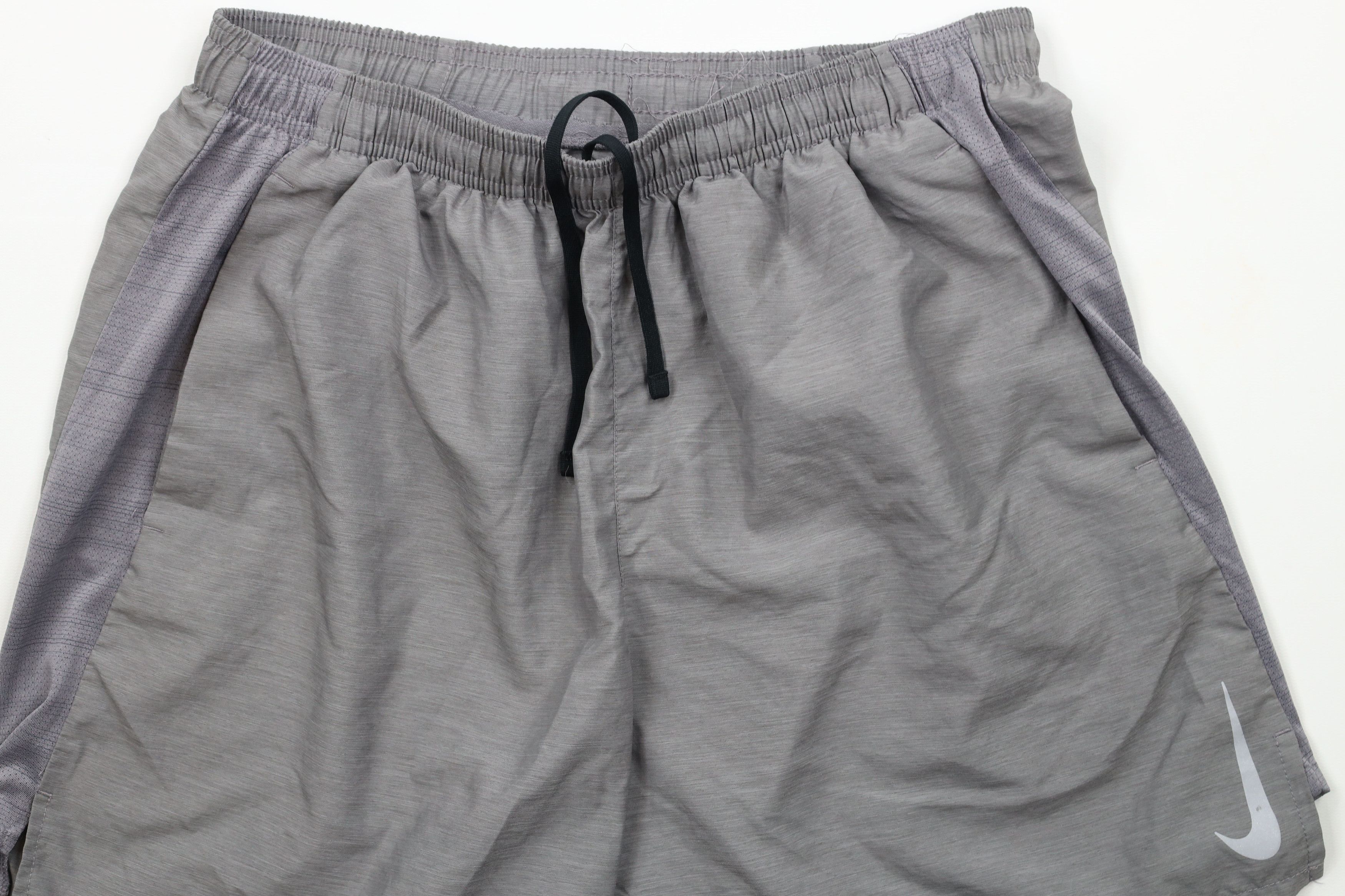 Nike × Vintage Vintage Nike Reflective Swoosh Above Knee Shorts Gray Size US 32 / EU 48 - 3 Thumbnail
