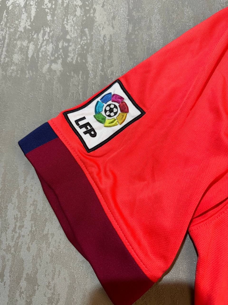 Nike FC BARCELONA 2014/2015 AWAY Adult Size L NIKE shirt jersey Size US L / EU 52-54 / 3 - 5 Thumbnail