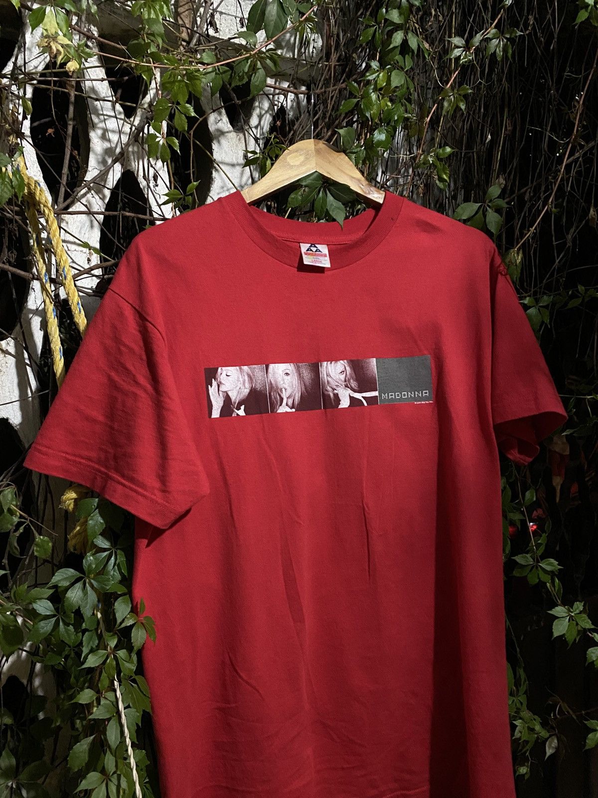 Band Tees × Vintage Madonna 2001 Drowned World Tour Size US L / EU 52-54 / 3 - 2 Thumbnail