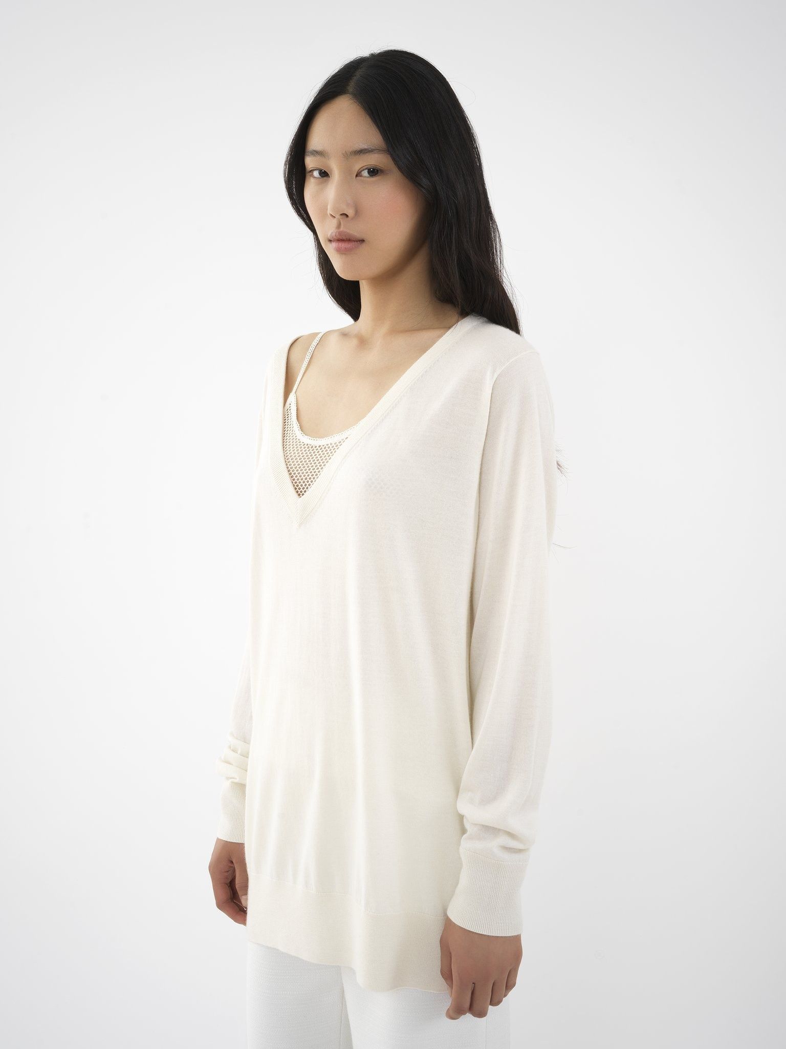 Chloe o1loc1c0325 CHC24 Pullover in White Powder Size S / US 4 / IT 40 - 3 Thumbnail