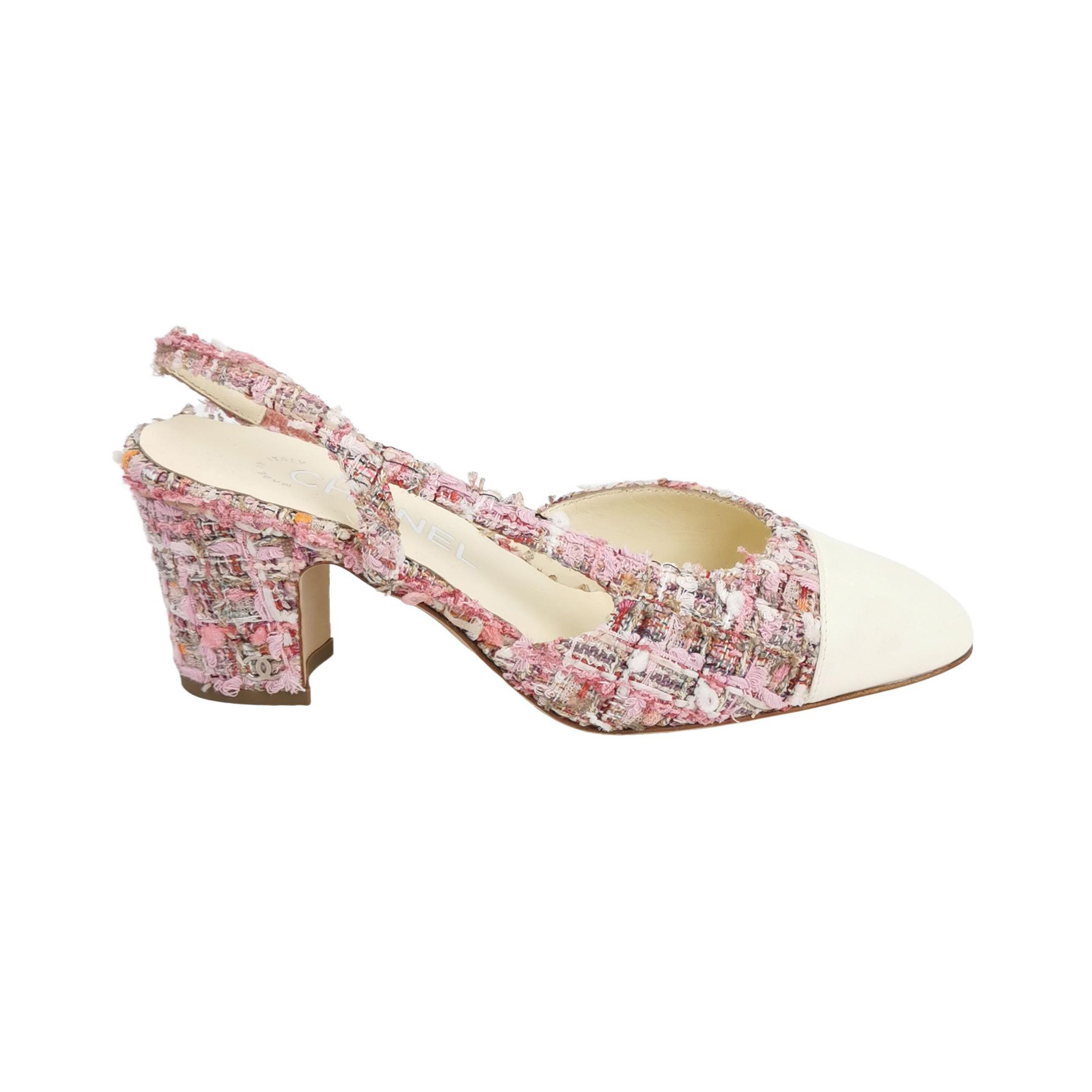 Chanel Chanel Women 6 Sandals Size US 6 / IT 36 - 1 Thumbnail