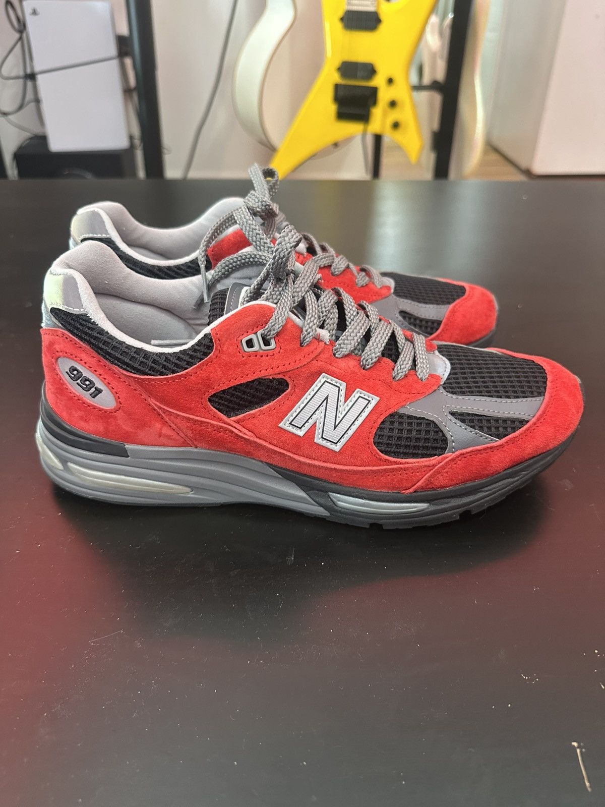 New Balance New balance u991kr2 size 9.5 china exclusive Size US 9.5 / EU 42-43 - 5 Thumbnail