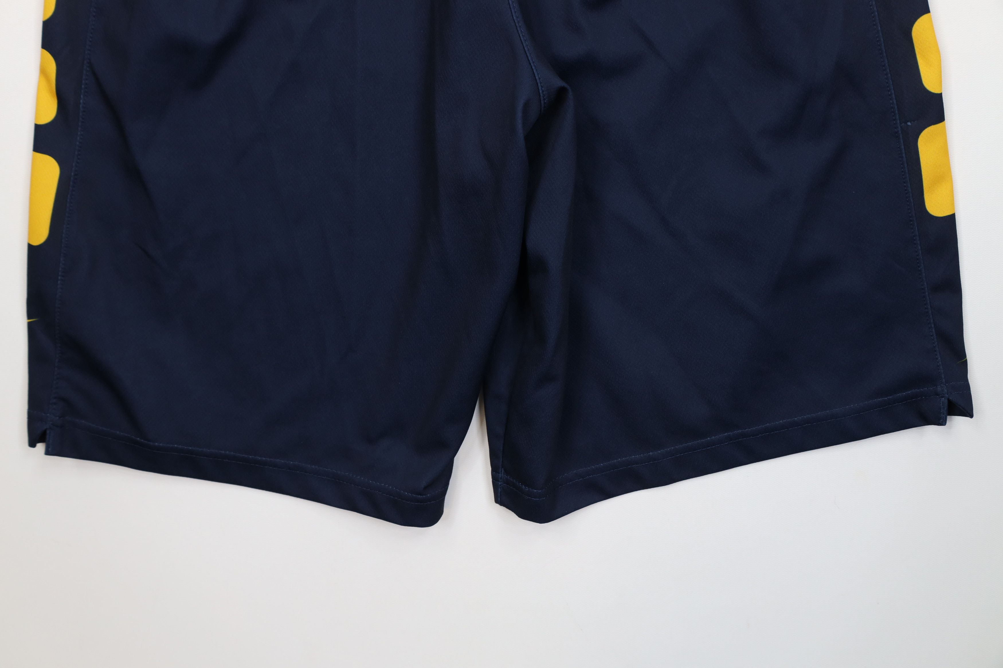Nike Nike Game Worn University of Toledo Basketball Shorts Blue Size US 32 / EU 48 - 11 Thumbnail