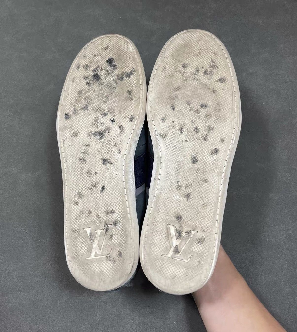 Louis Vuitton Louis Vuitton LV Leather-Panel Lace-Up Low-Top Sneakers J16 Size US 7 / EU 40 - 6 Thumbnail