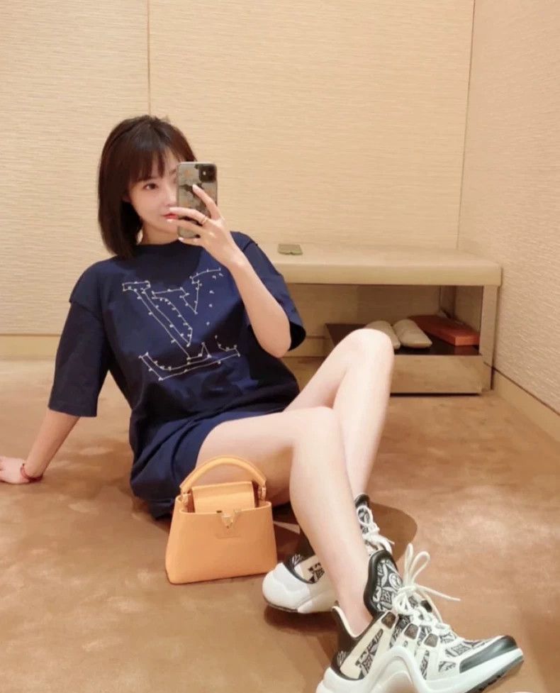 Louis Vuitton Louis Vuitton Lianliankan Embroidered Logo Short Sleeve Size US XXL / EU 58 / 5 - 7 Thumbnail
