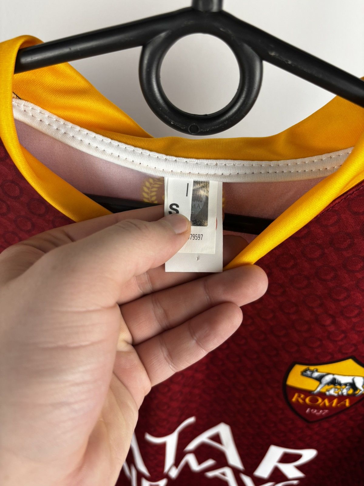 Other Roma Merch Soccer Jersey Totti #10 size S Size US S / EU 44-46 / 1 - 4 Thumbnail
