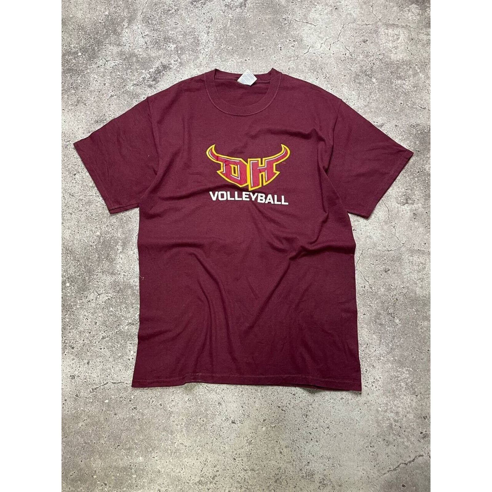 Port & Company × Vintage Vintage DH Volleyball Maroon Graphic T-Shirt M Port Company Size US M / EU 48-50 / 2 - 1 Thumbnail