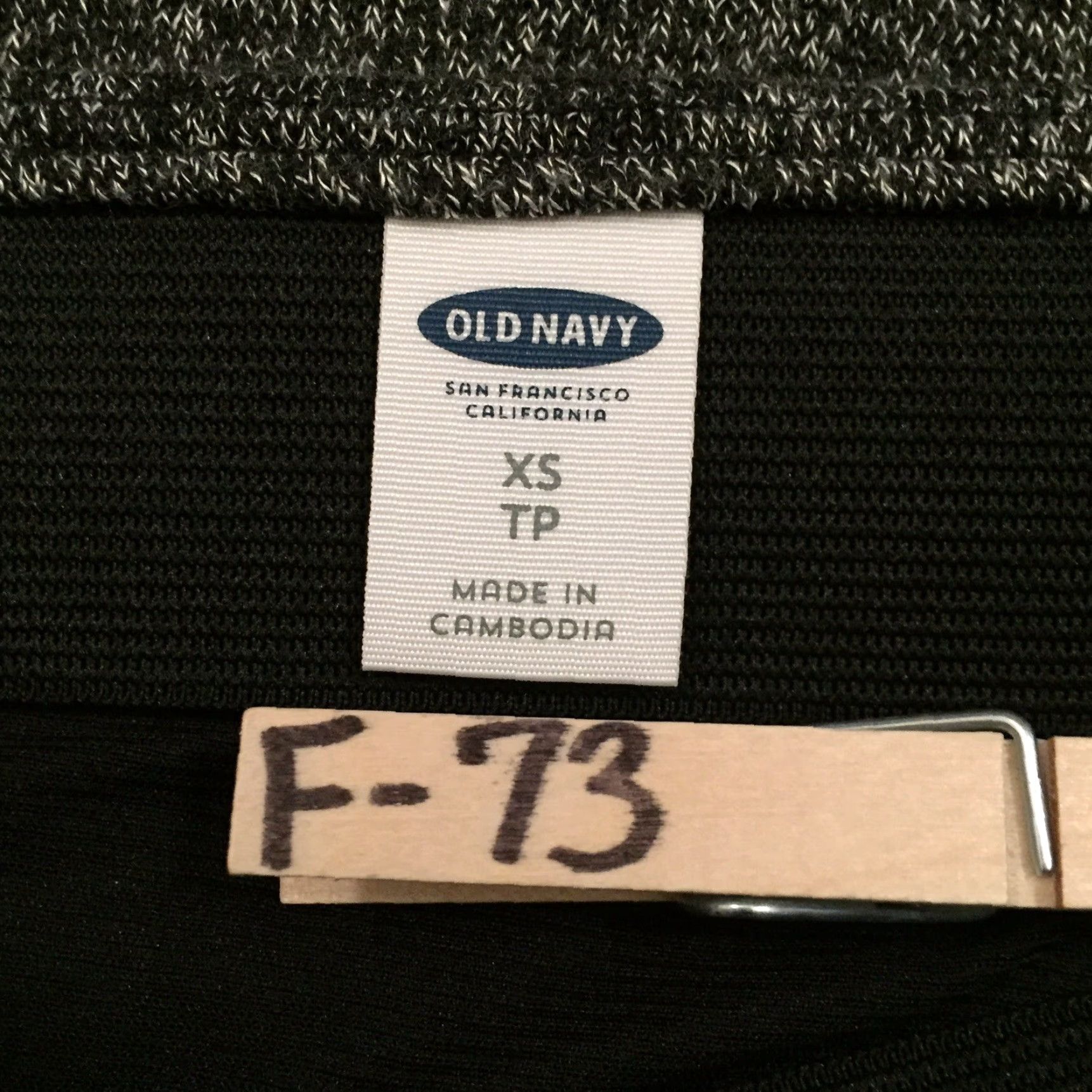 Old Navy Old Navy Skirt XS Gray Midi Elastic Waist Pull On Heather Gray Solid Women Size 26" / US 2 / IT 38 - 8 Thumbnail
