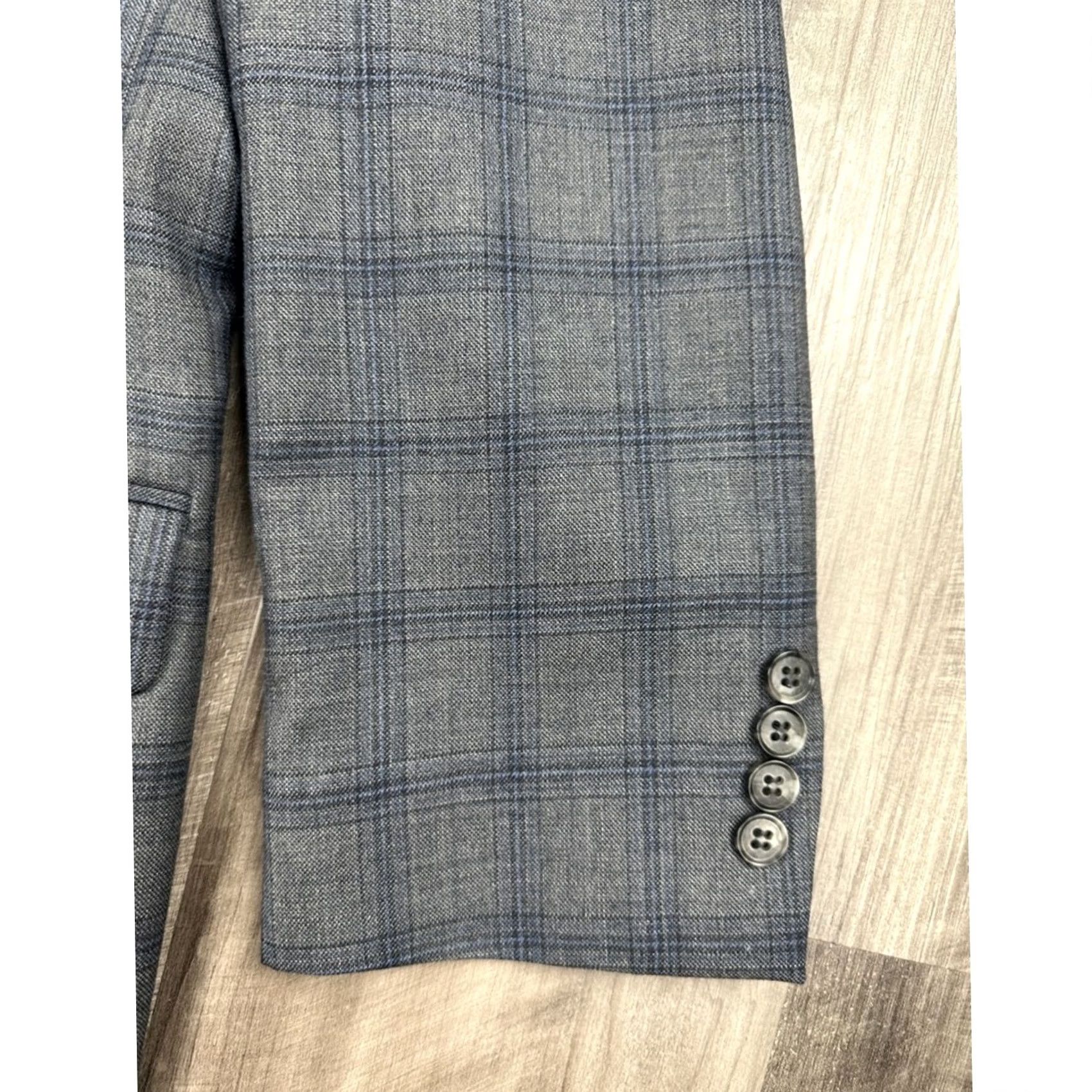 Jos. A. Bank Jos. A. Bank Traveller Blazer Shirt 42R Mens Wool Plaid 2 Piece Tailored Fit Blazer - Gray Charcoal Black Blue 42R Size 42R - 4 Thumbnail