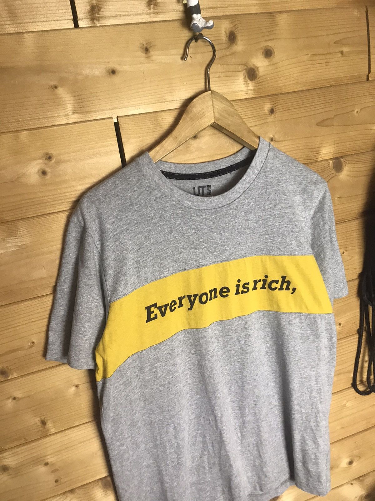 Andy Warhol × Uniqlo Uniqlo X Andy Warhol everyone is rich t-shirt Size US M / EU 48-50 / 2 - 2 Thumbnail