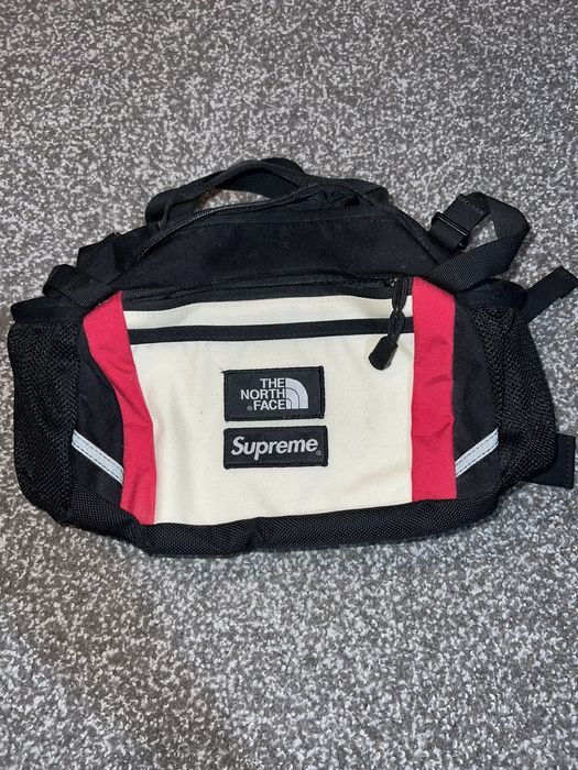 Supreme the north best sale face expedition waist bag