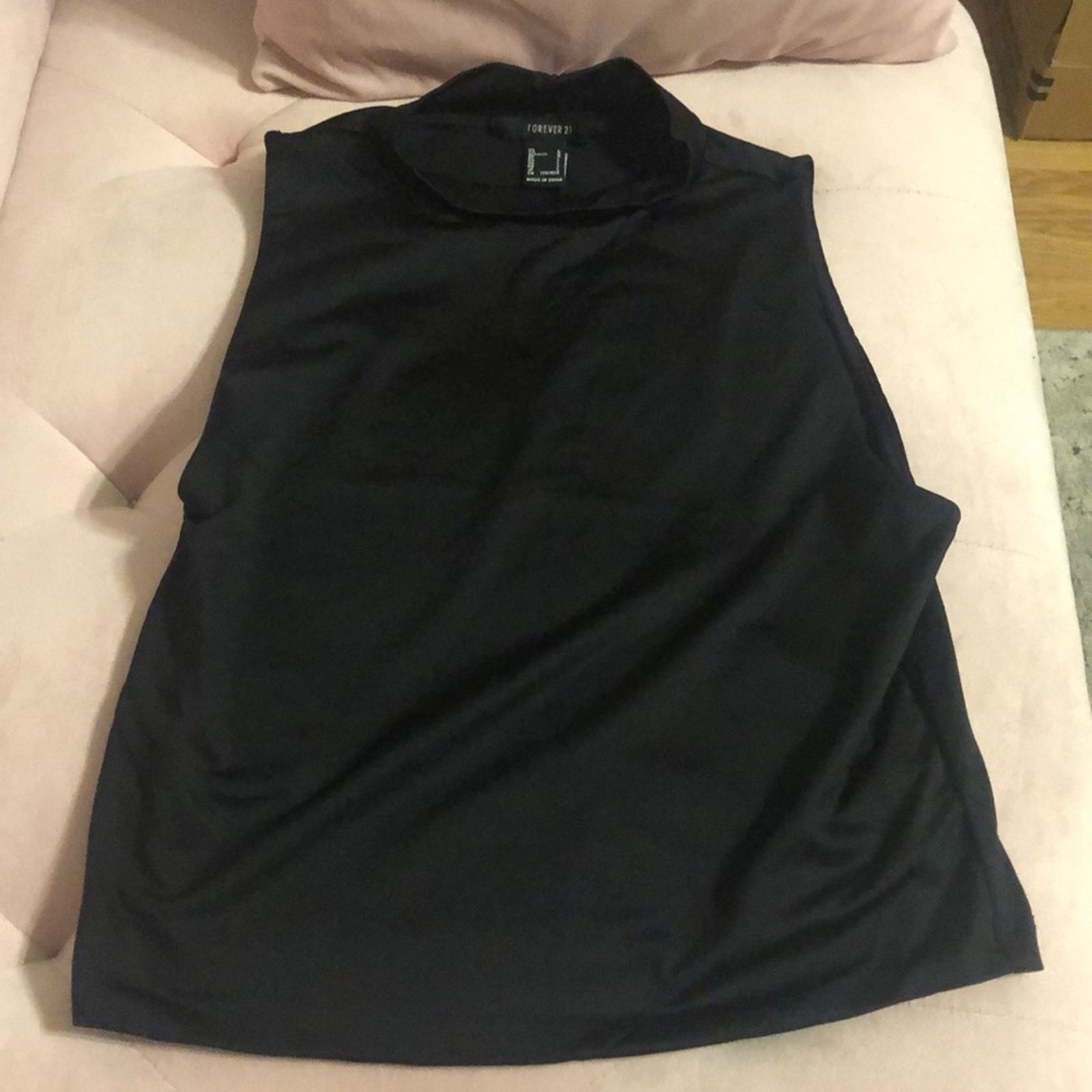 Forever 21 F21 • Black Cropped Tank Top • Size L Size L / US 10 / IT 46 - 2 Thumbnail