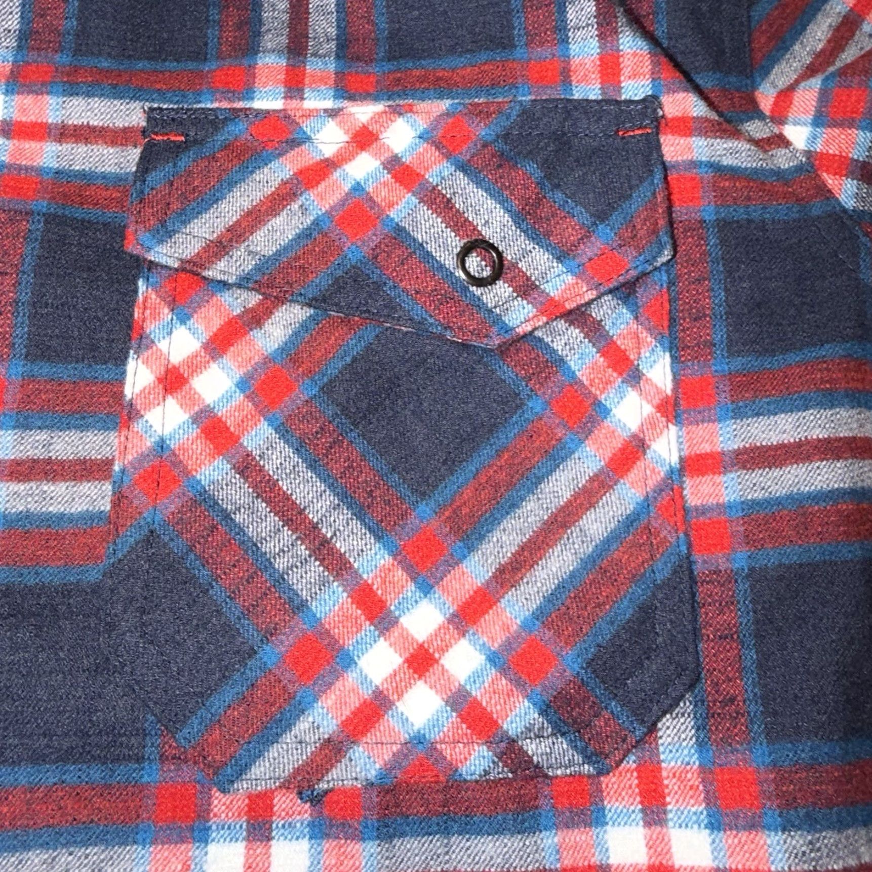 Vintage VINTAGE LL Bean Wool Blend Plaid Snap Flannel Shirt Mens Large Red White Blue Elbow Size US L / EU 52-54 / 3 - 3 Thumbnail