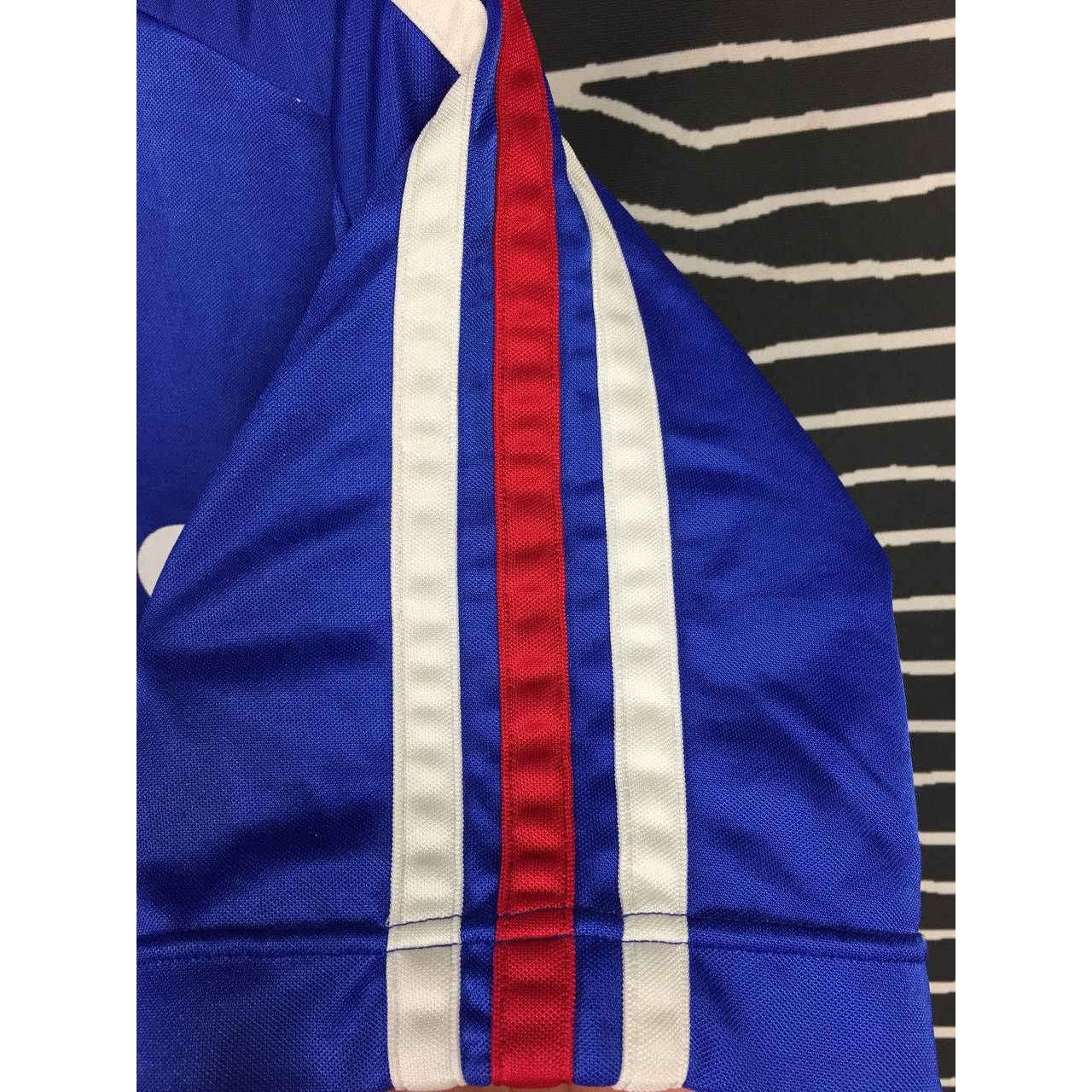 Adidas × Vintage Vtg 90s Adidas Descente Three Stripes Made In Japan Jersey Size US M / EU 48-50 / 2 - 9 Thumbnail