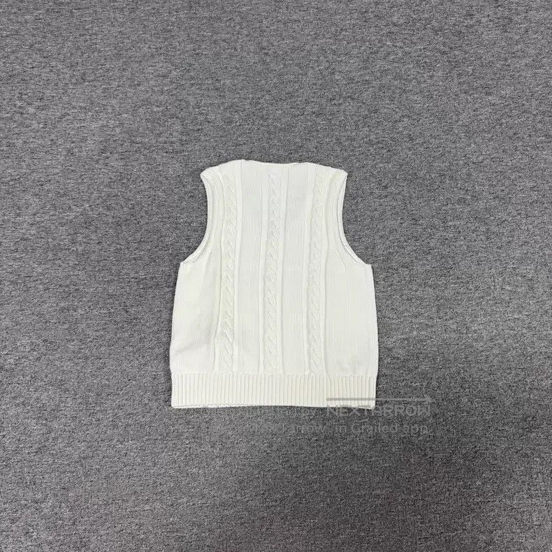 Hermes Hermes Ivory V-neck Cable Knit Vest Size S / US 4 / IT 40 - 2 Thumbnail