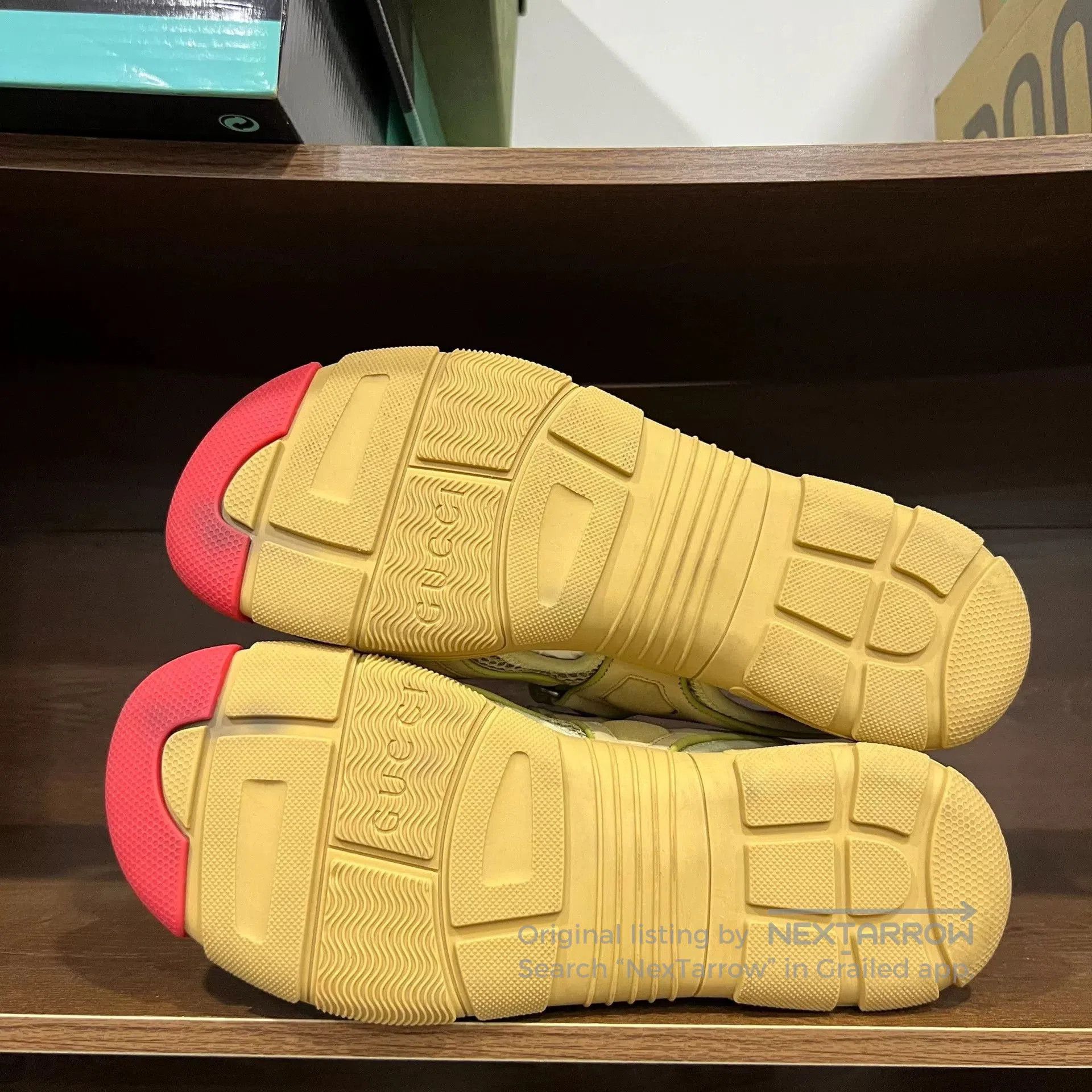 Gucci Gucci Men's Leather Beach Sandals. Size US 10 / EU 43 - 5 Thumbnail