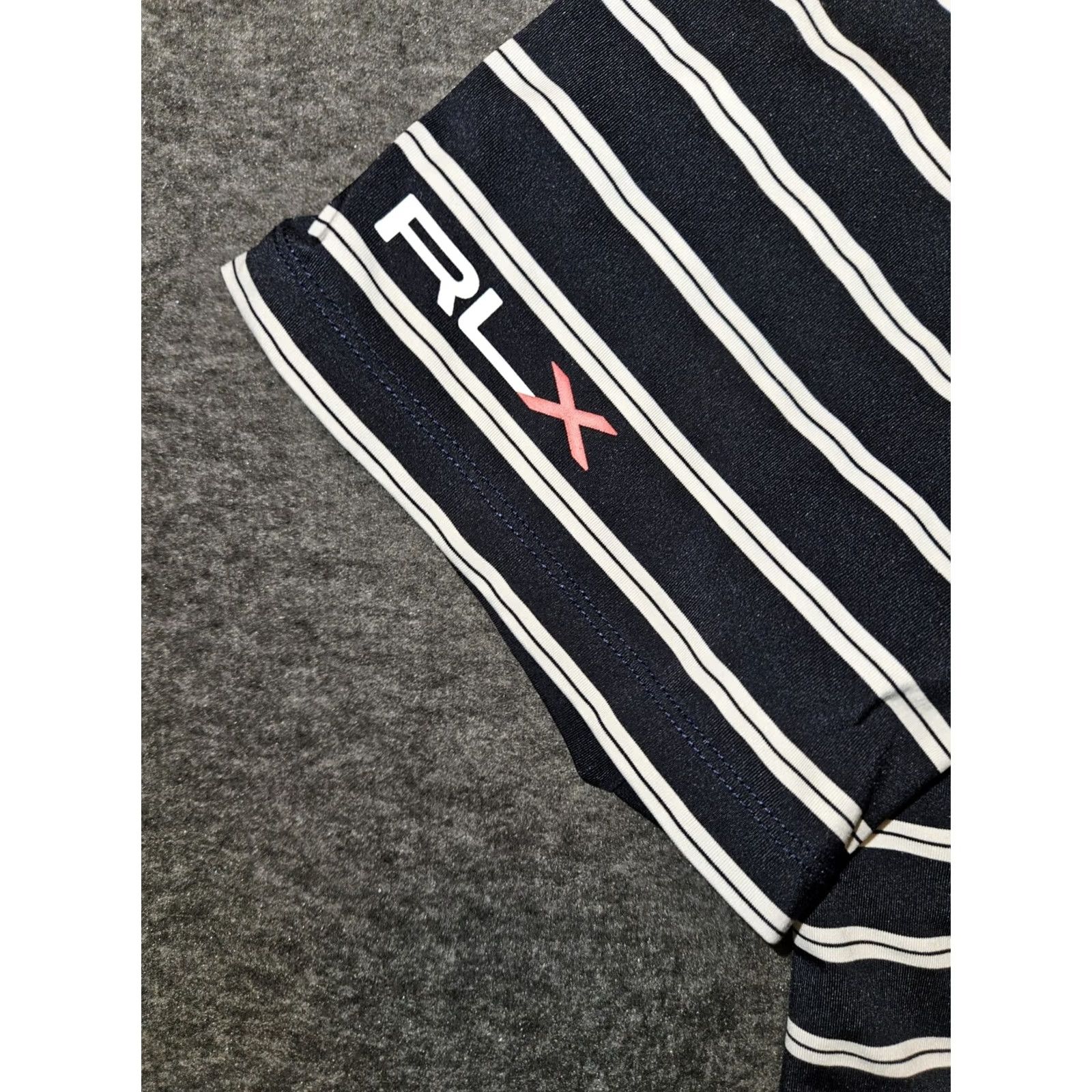 Ralph Lauren VINTAGE Ralph Lauren RLX Polo Blue Striped Short Sleeve Golf Rugby Active Shirt Mens L Blue Striped Embroidered Logo 90s Size US L / EU 52-54 / 3 - 6 Thumbnail