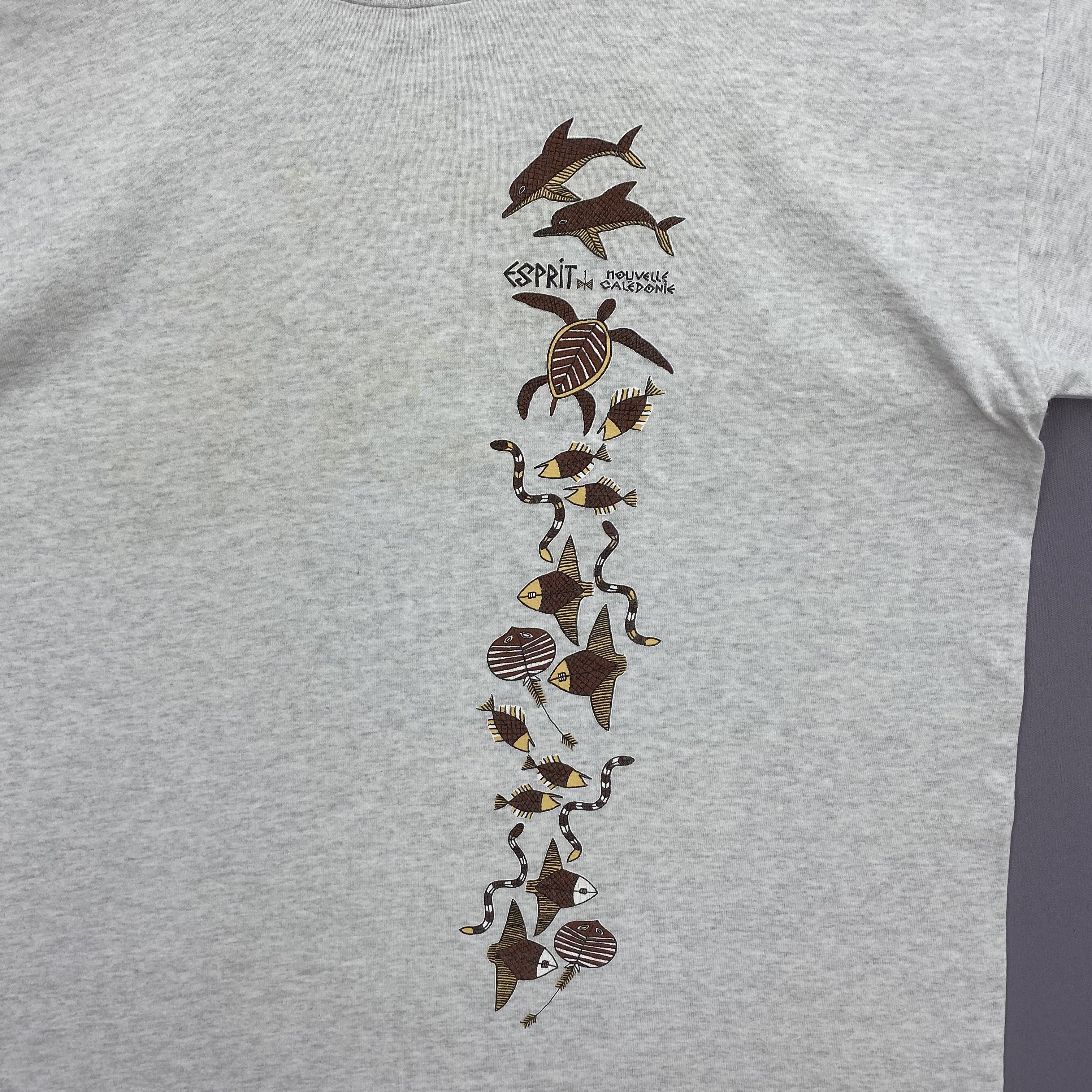 Vintage Vintage Esprit T-Shirt Hawaiian Nouvelle Caledonie Novelty Size US L / EU 52-54 / 3 - 2 Thumbnail