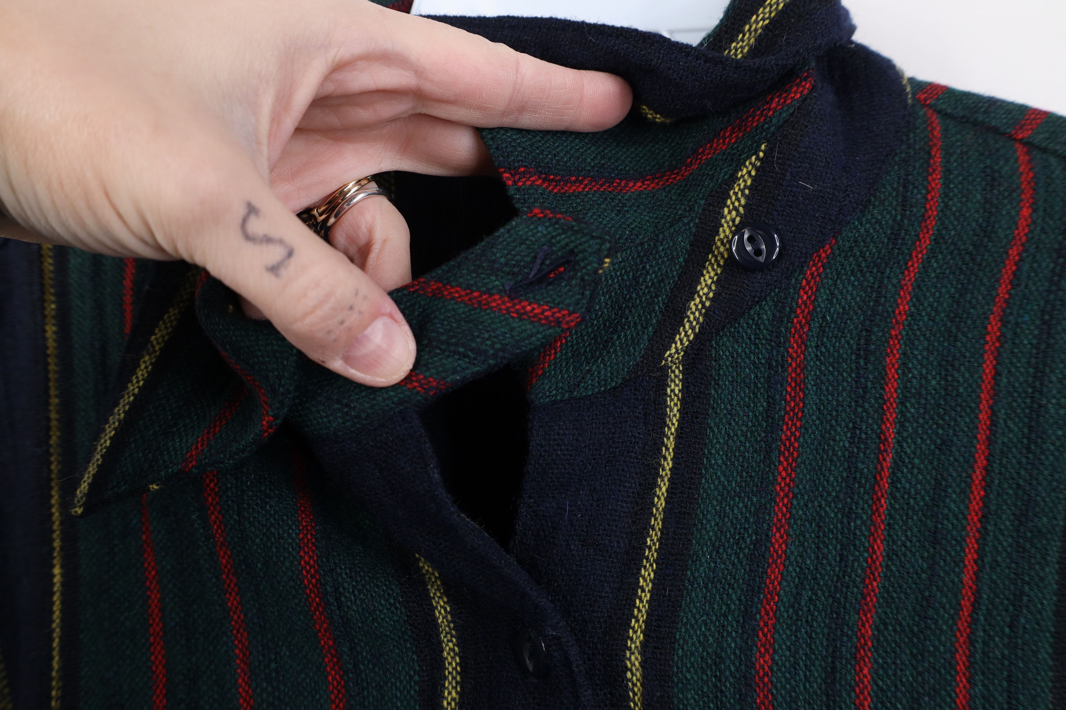 Vintage Vintage 90s Streetwear Wool Blend Knit Striped Button Shirt Size M / US 6-8 / IT 42-44 - 4 Thumbnail