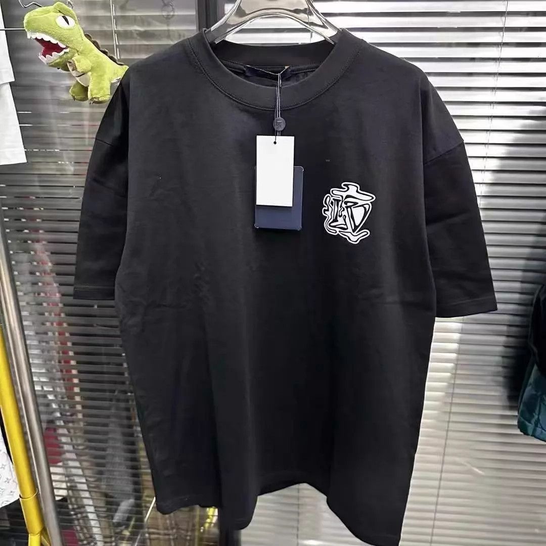 Louis Vuitton Louis Vuitton Smoke Short Sleeve Tee L BNWT Size US L / EU 52-54 / 3 - 1 Thumbnail
