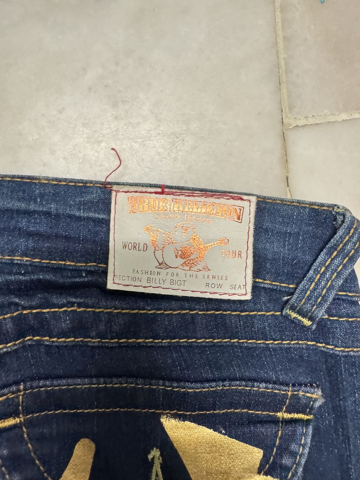 True Religion 💥RARE💥TRUE RELIGION INDIGO FLARE TWIST LEG GOLD LOGO RARE Size US 28 / EU 44 - 18 Thumbnail