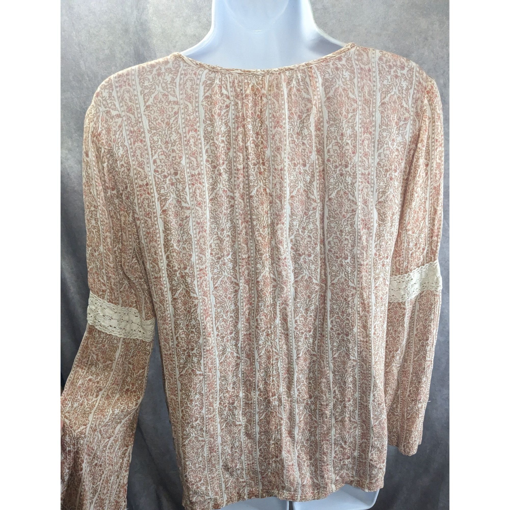 Hollister Romantic Hippie Hollister Lace Boho Peasant Top Bell Sleeve Size S / US 4 / IT 40 - 3 Thumbnail